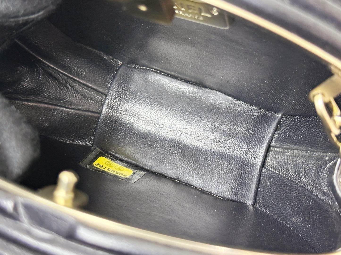 CHANEL 2014 PARIS-DALLAS MINAUDIERE CLUTCH 2018 holo card