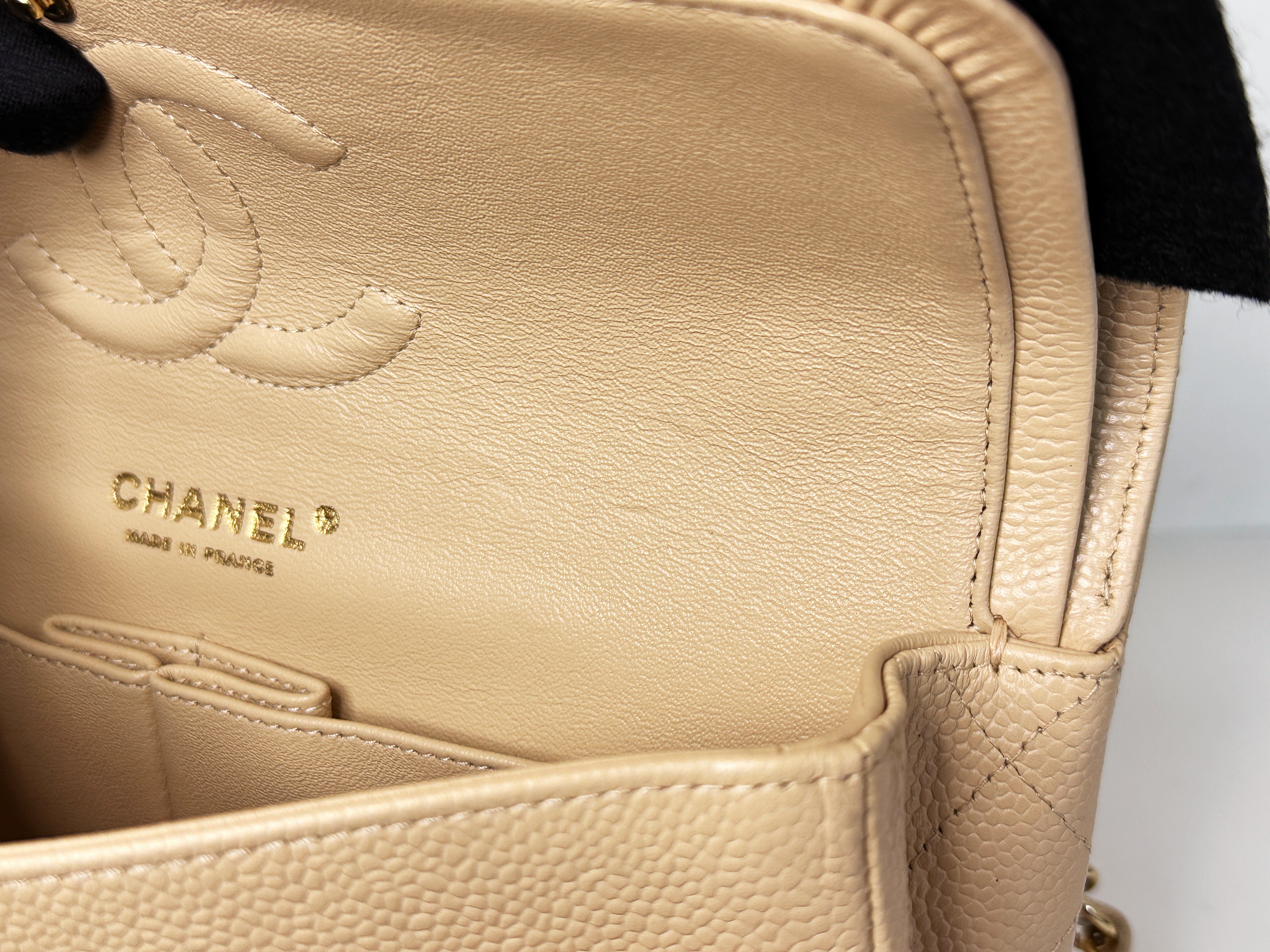 Chanel Medium Beige Classic Caviar Double Flap Bag GHW 2163 holo