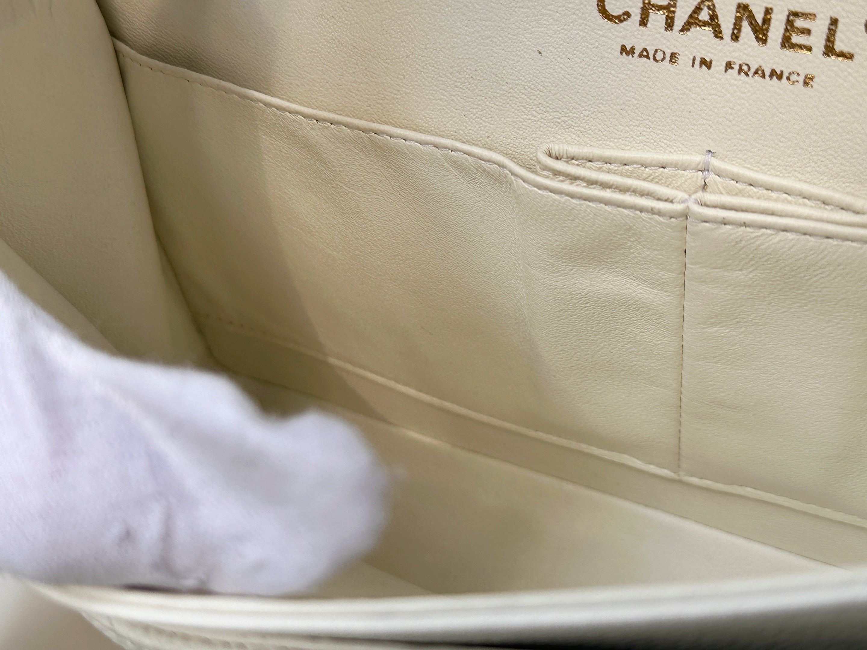 Chanel White Caviar Medium Classic Double Flap Bag 1350 holo