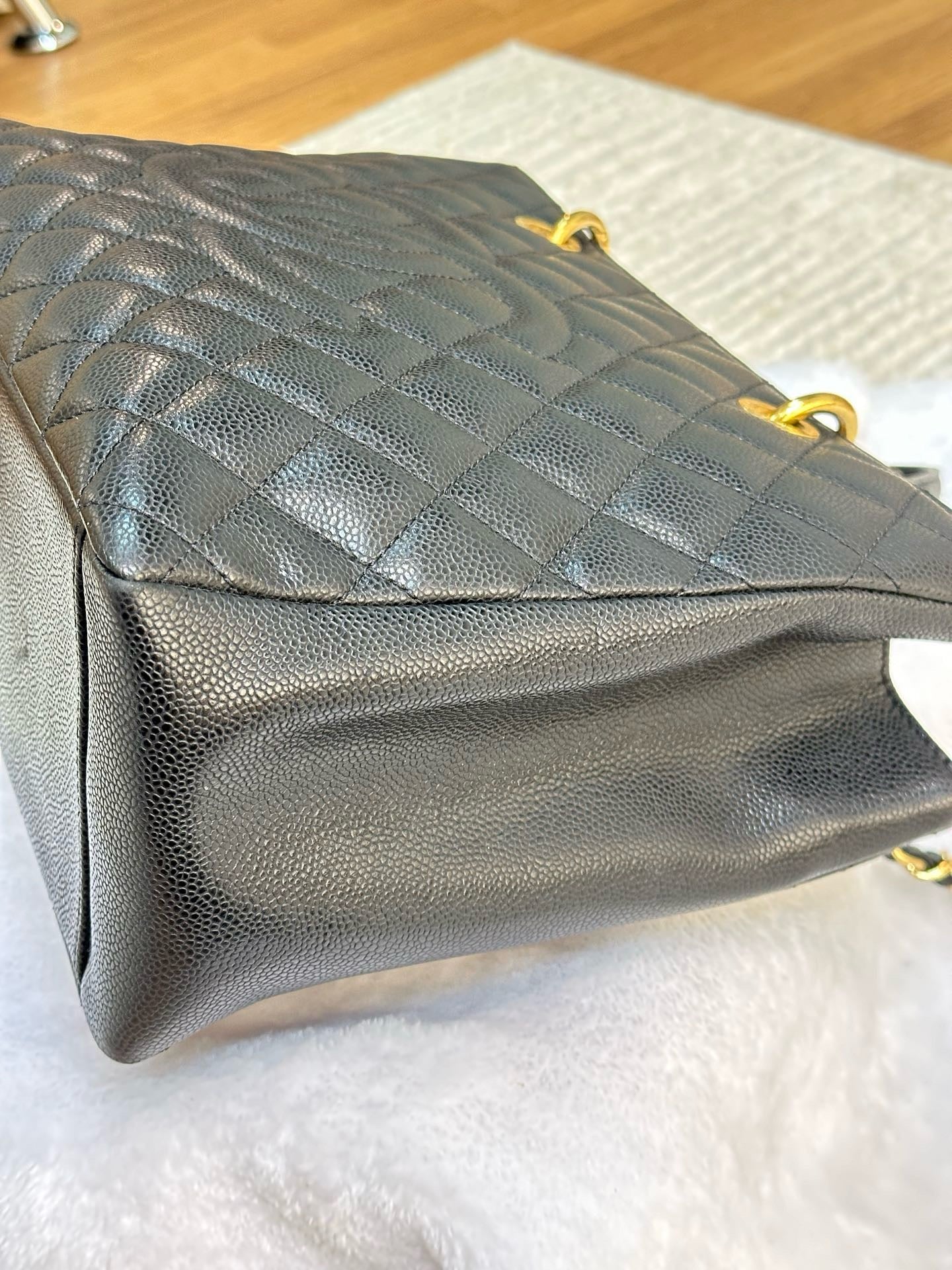 Chanel Caviar Grand Shopping Tote GST Black GHW