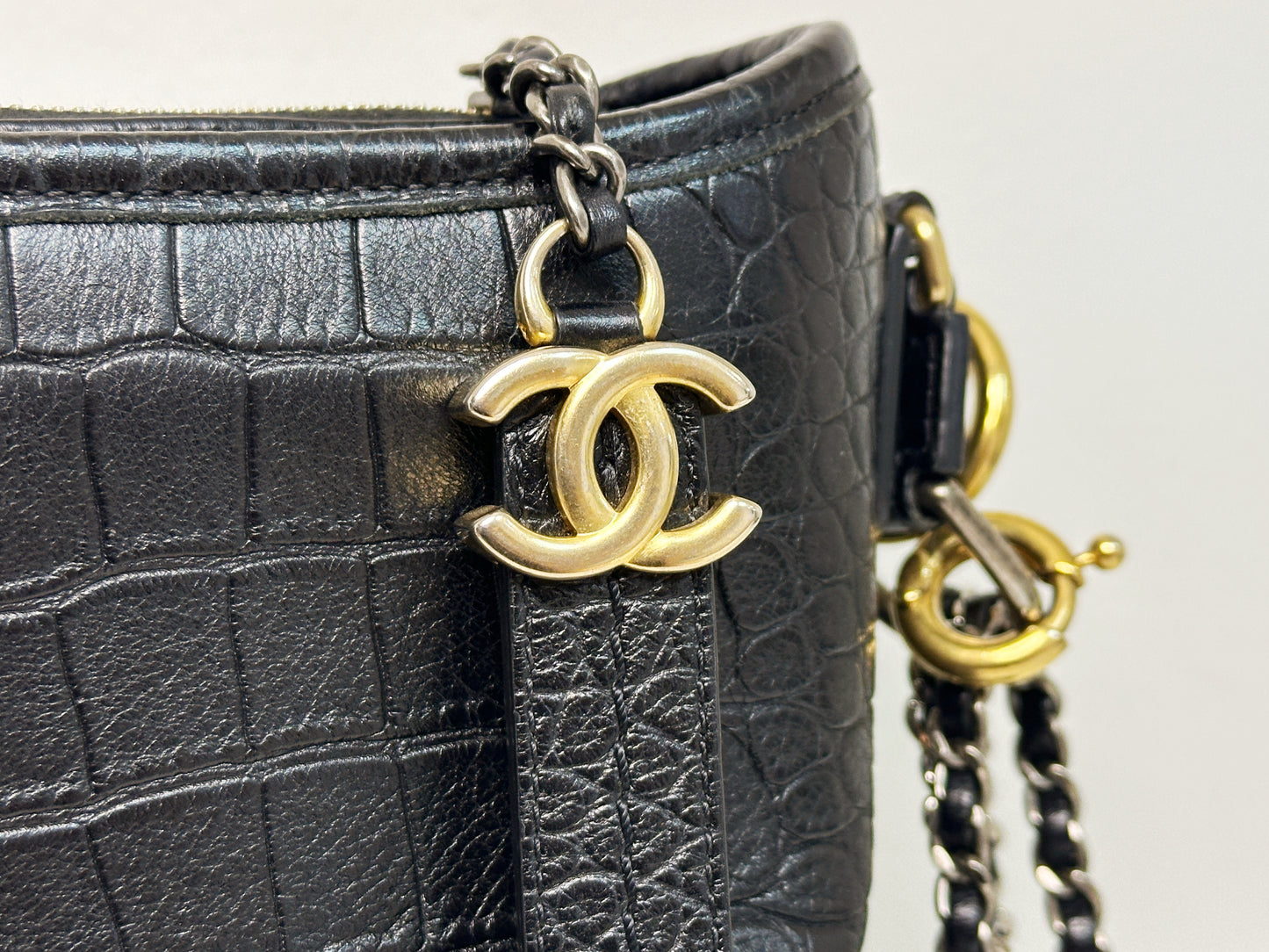 Chanel Small Gabrielle Hobo Bag Crocodile Embossed Calfskin Black 2822 holo card