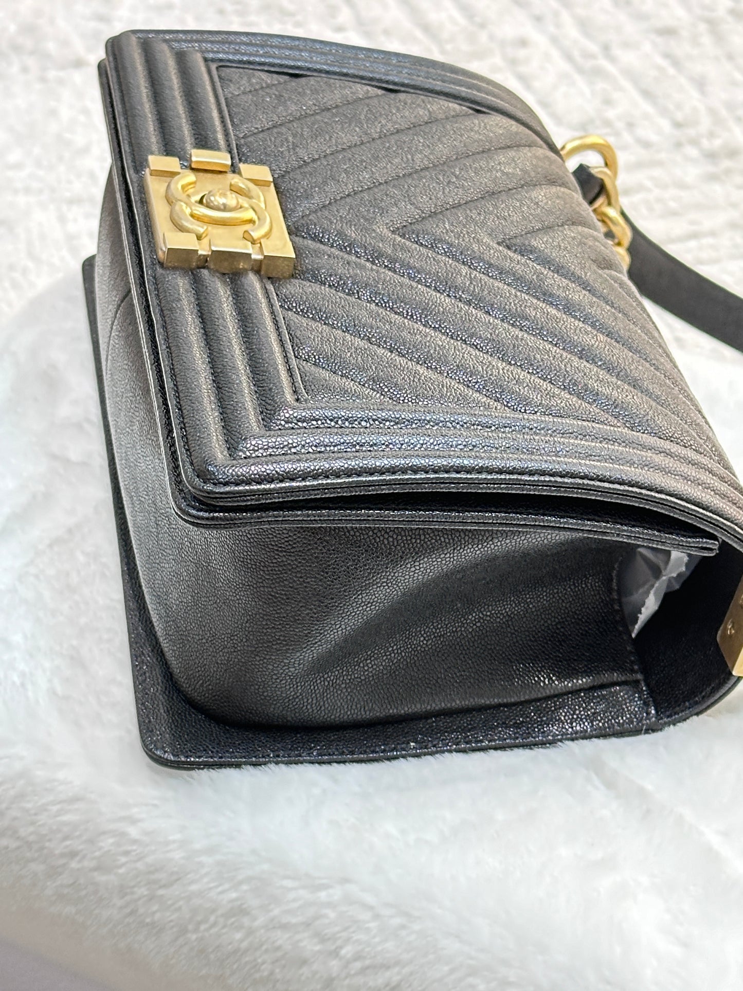 Chanel Old Medium Boy Chevron Black Caviar