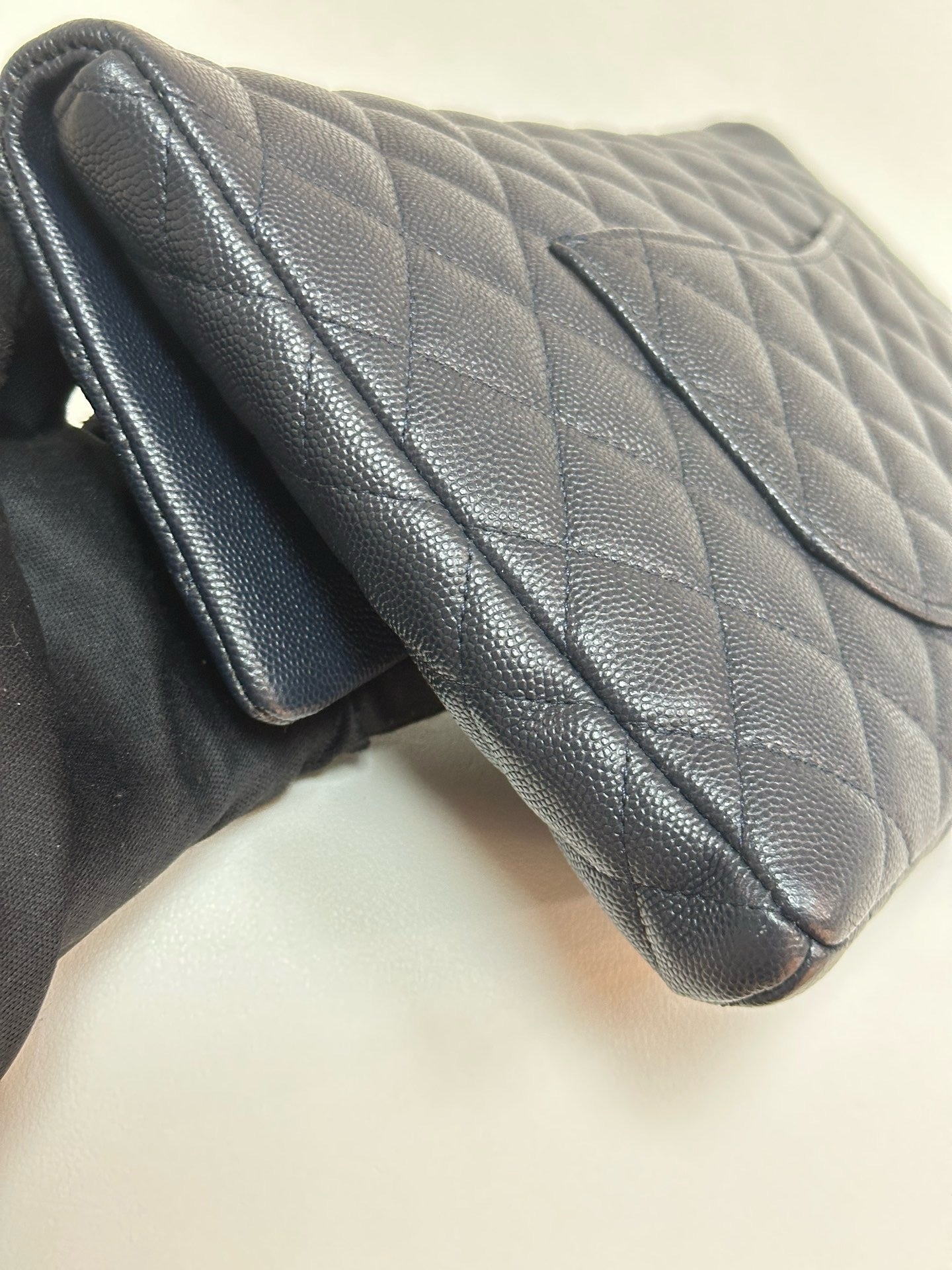 Chanel Quilted Caviar Classic Clutch Navy Blue GHW 2645 holo card