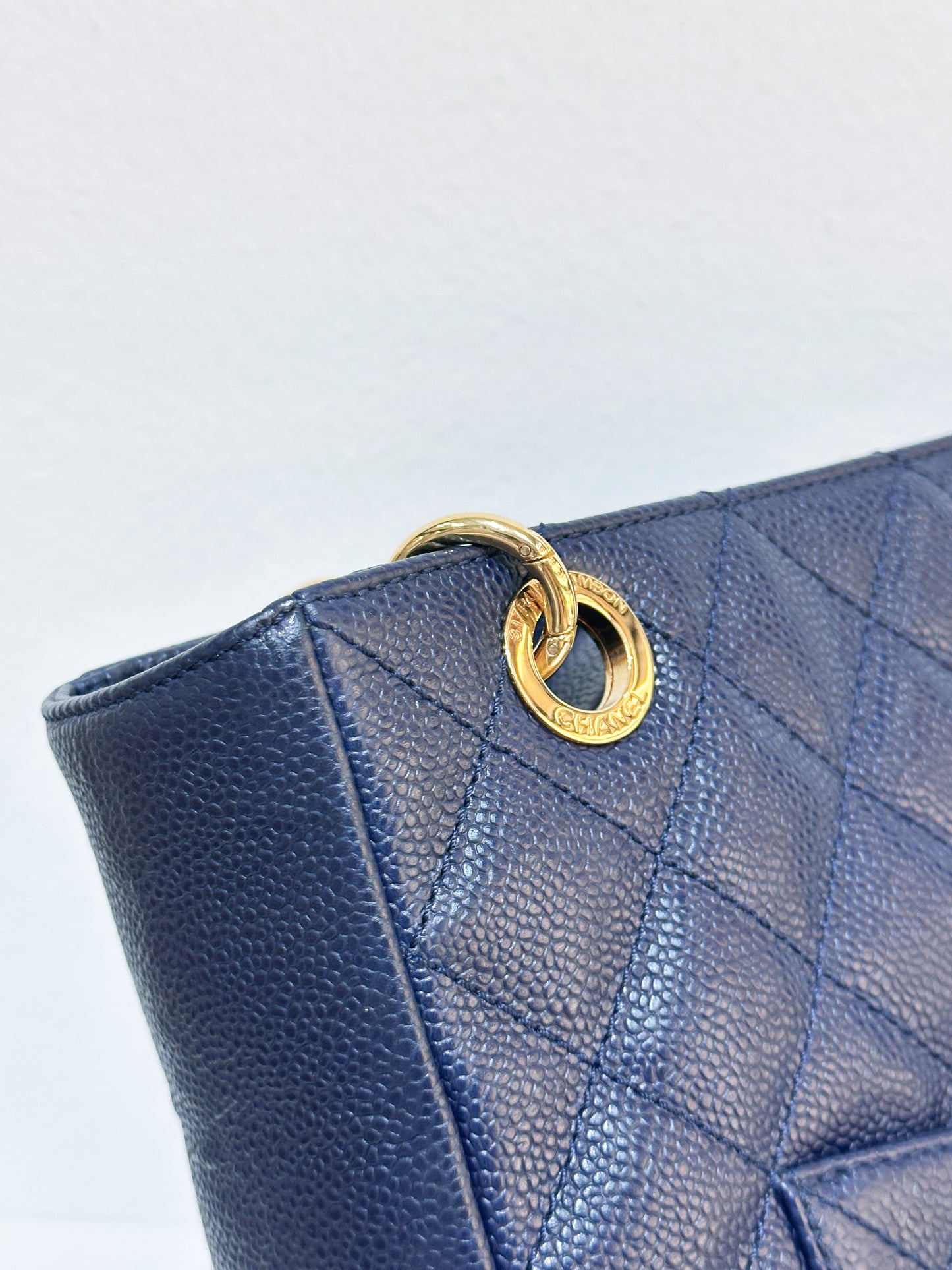 Chanel Caviar Quilted Petit Shopping Tote PST Navy Blue 1898 holo card