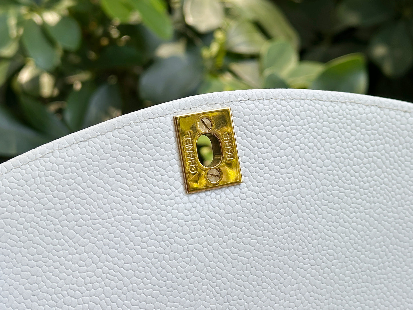 Chanel Vintage Quilted Diana Flap Bag Caviar White 33 holo card