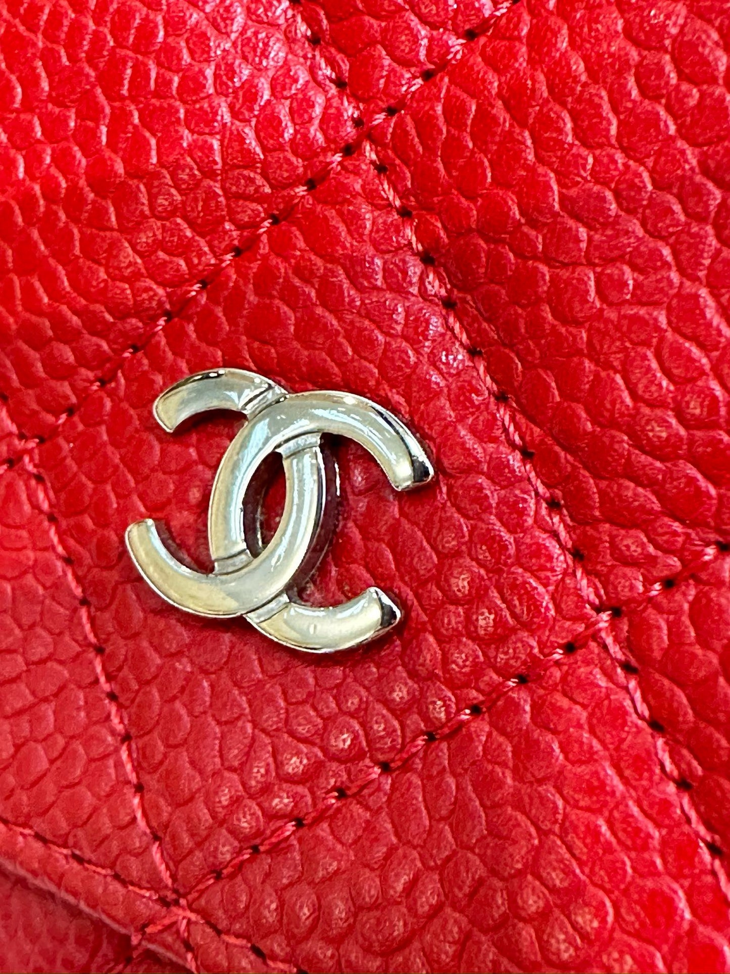 Chanel Caviar Quilted Wallet on Chain WOC Red 1874 holo card