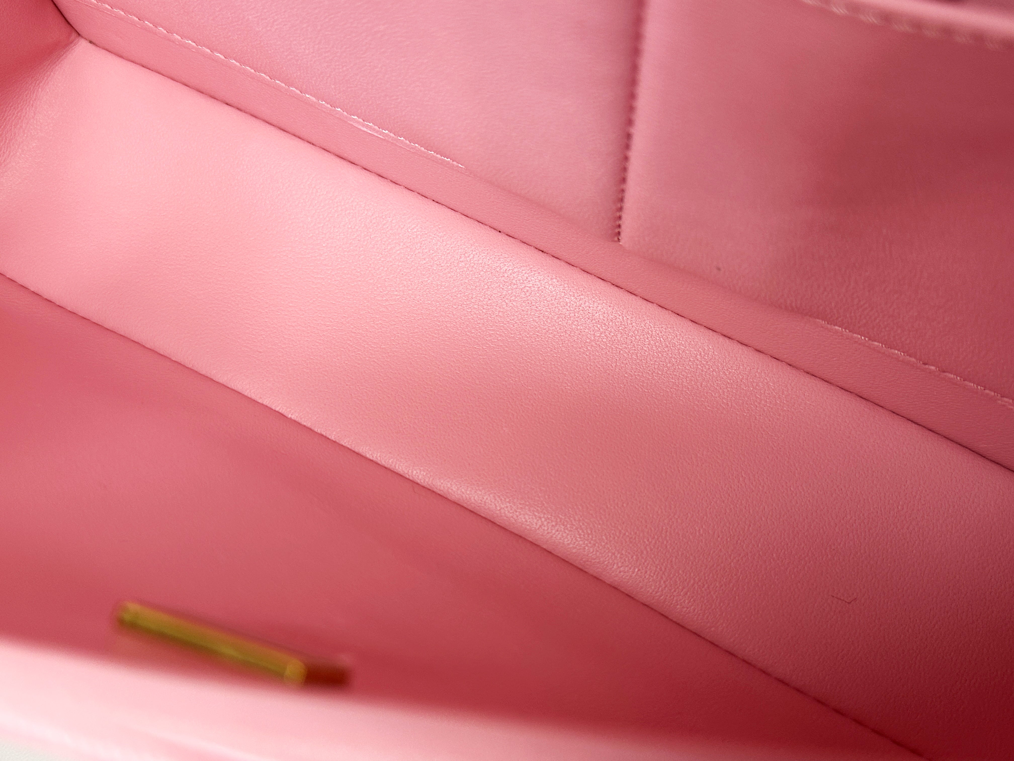 Chanel 22C Classic Quilted Medium Double Flap Bag Sakura Pink AKHX microchip