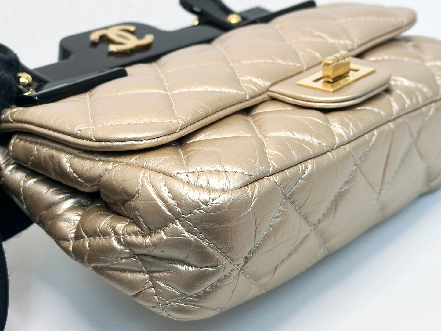 Chanel Aged Calfskin Quilted 2.55 Reissue Mini Hanger Flap Gold 2355 holo card
