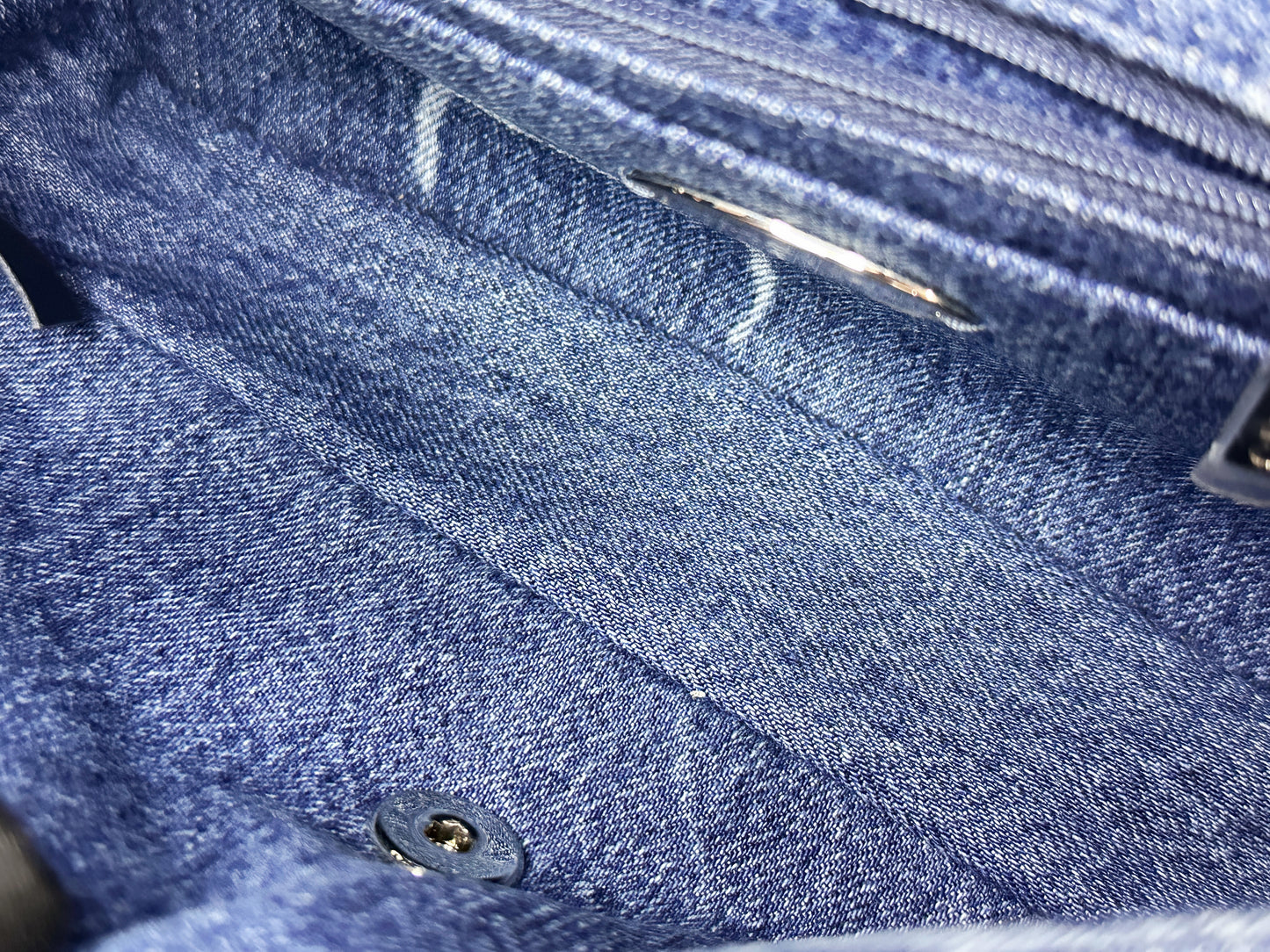 Chanel 20B Medium Blue Denim Quilted CC Single Flap SHW 3045 holo card