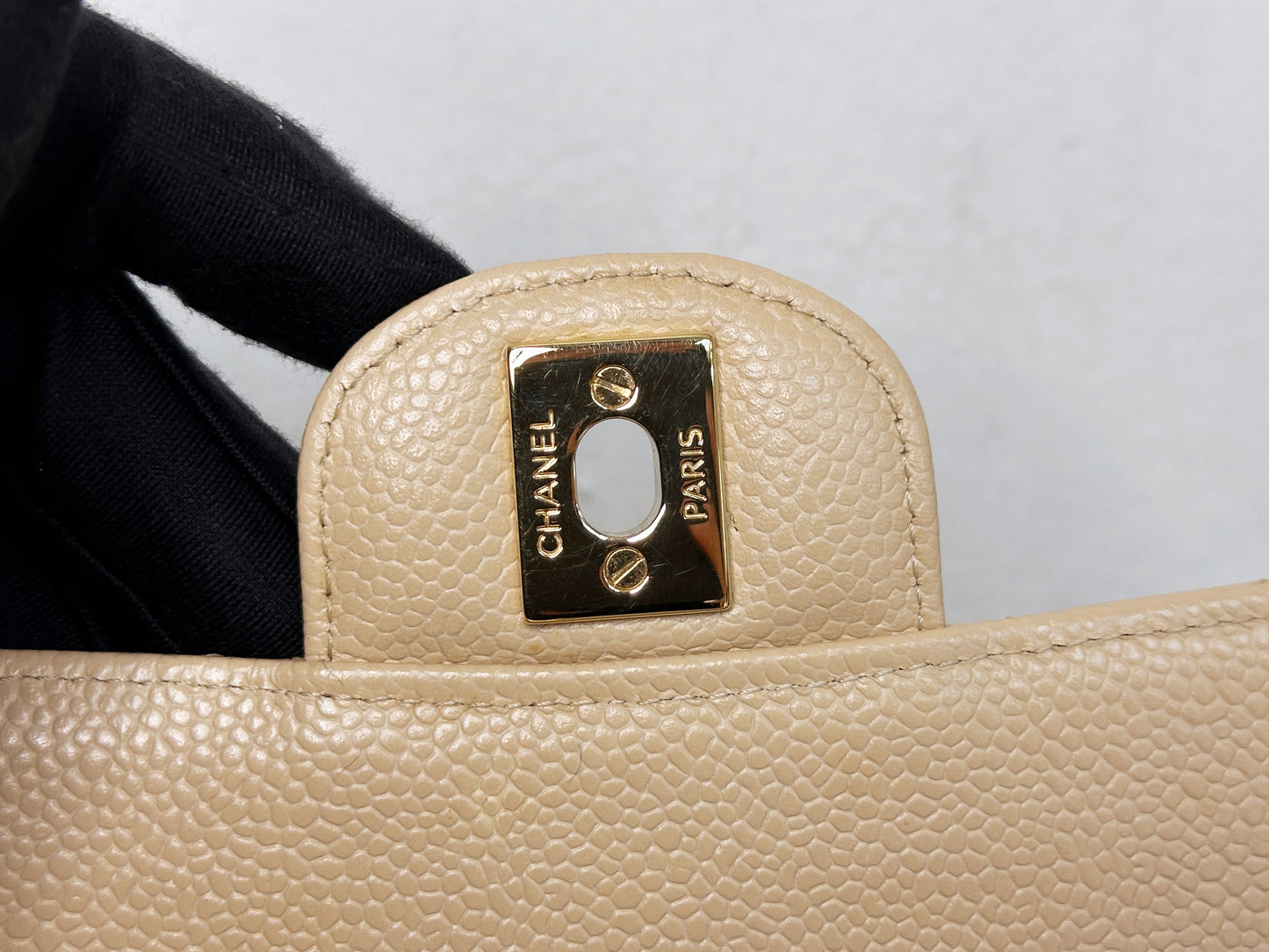 Chanel Medium Beige Classic Caviar Double Flap Bag GHW 2163 holo