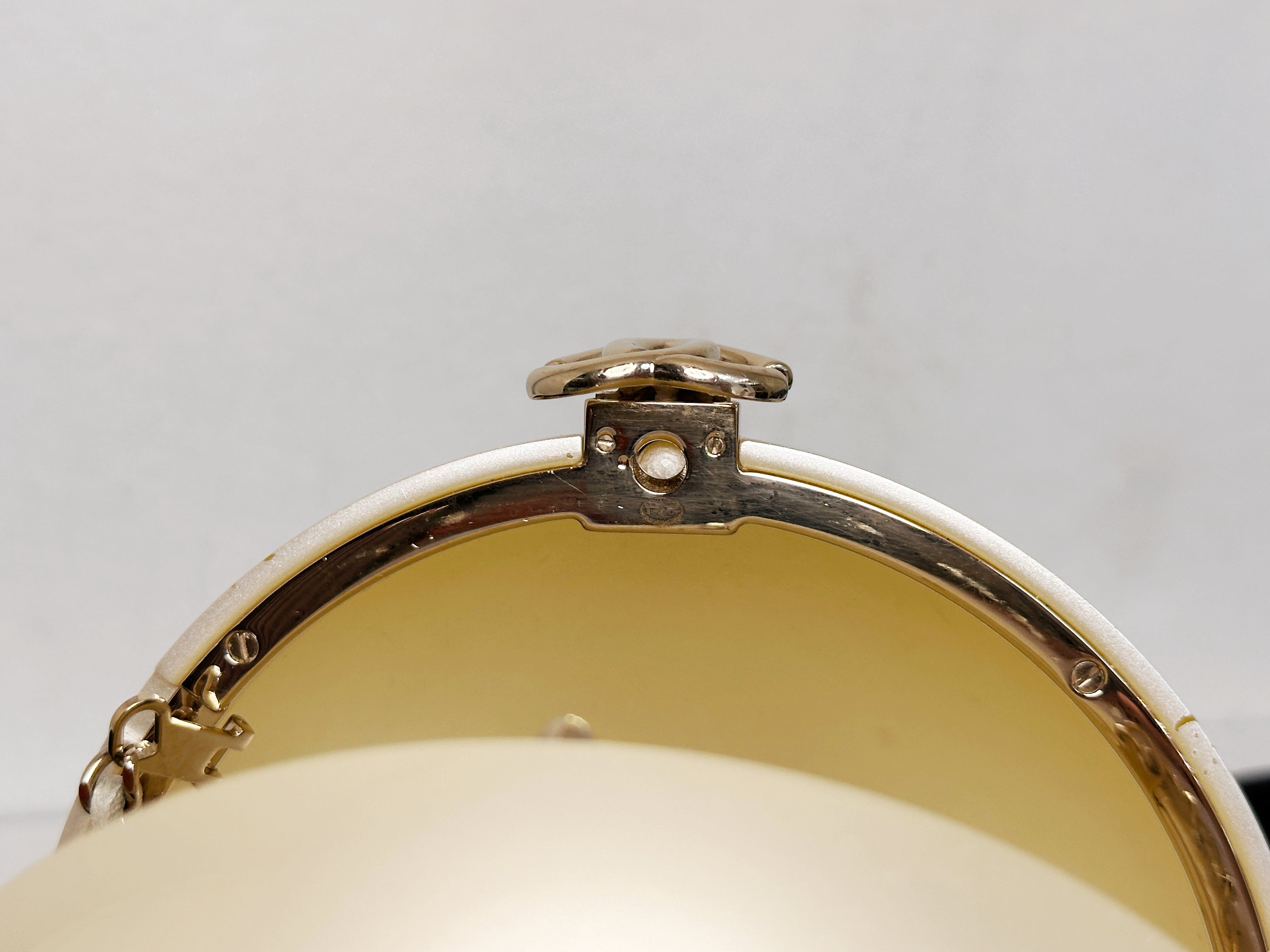 Chanel 15C Round Pearl Plexiglass Minaudiere