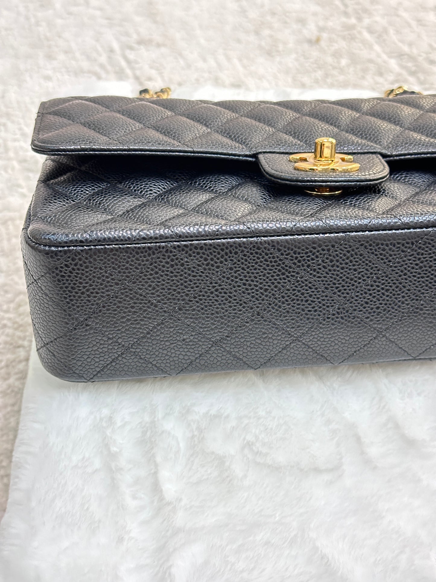 Chanel Medium Classic Caviar Double Flap Black GHW