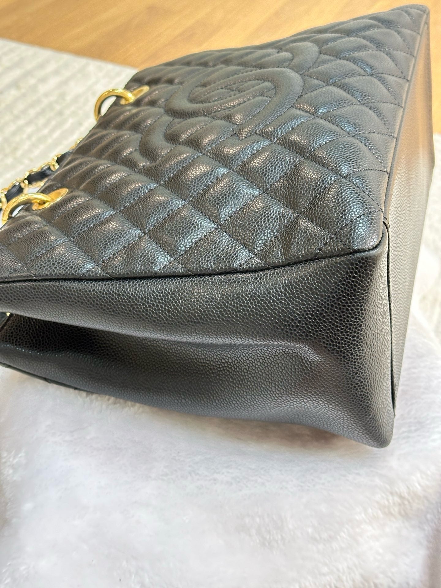 Chanel Caviar Grand Shopping Tote GST Black GHW