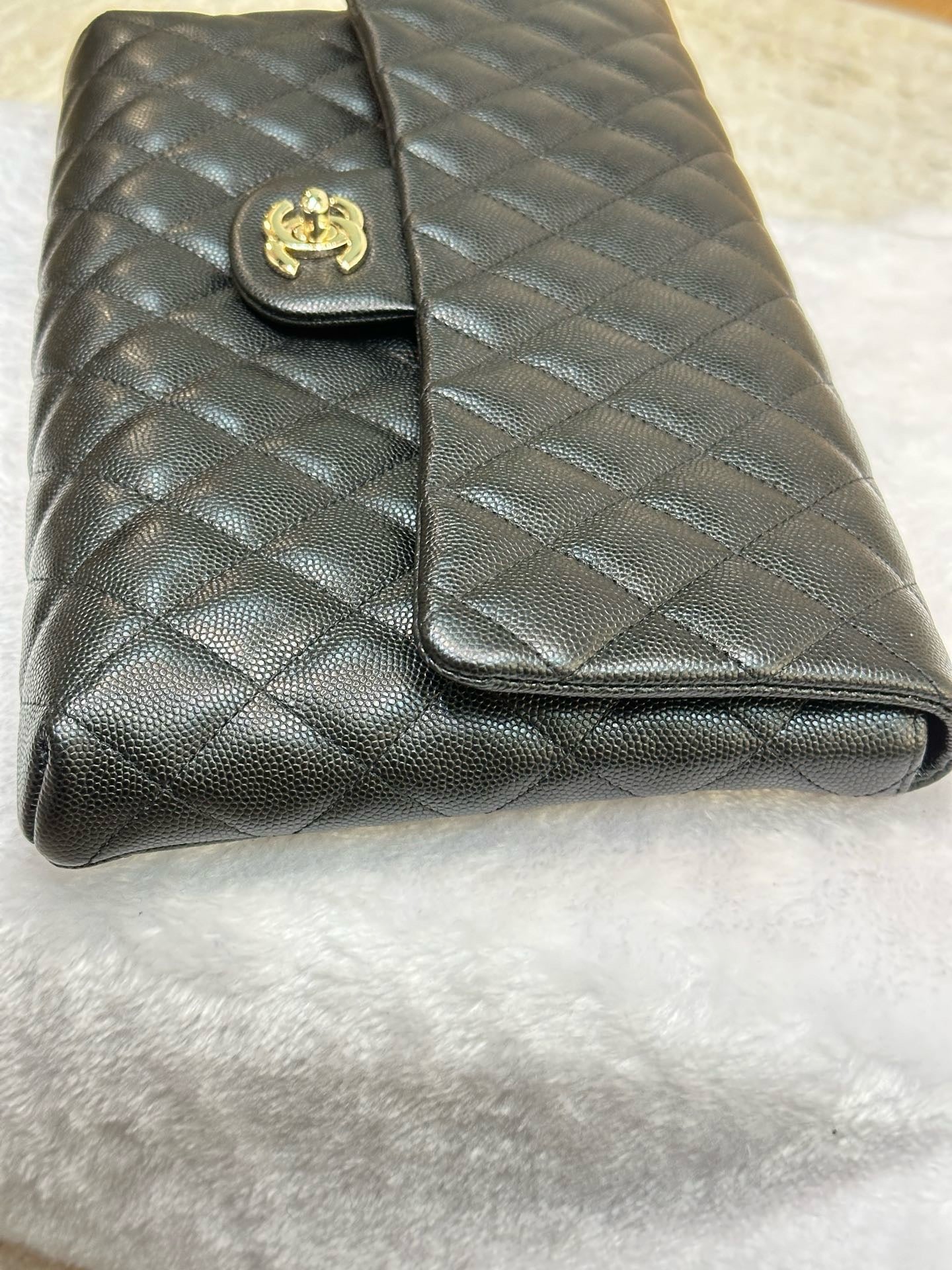 Chanel Quilted Caviar Classic Clutch Black GHW