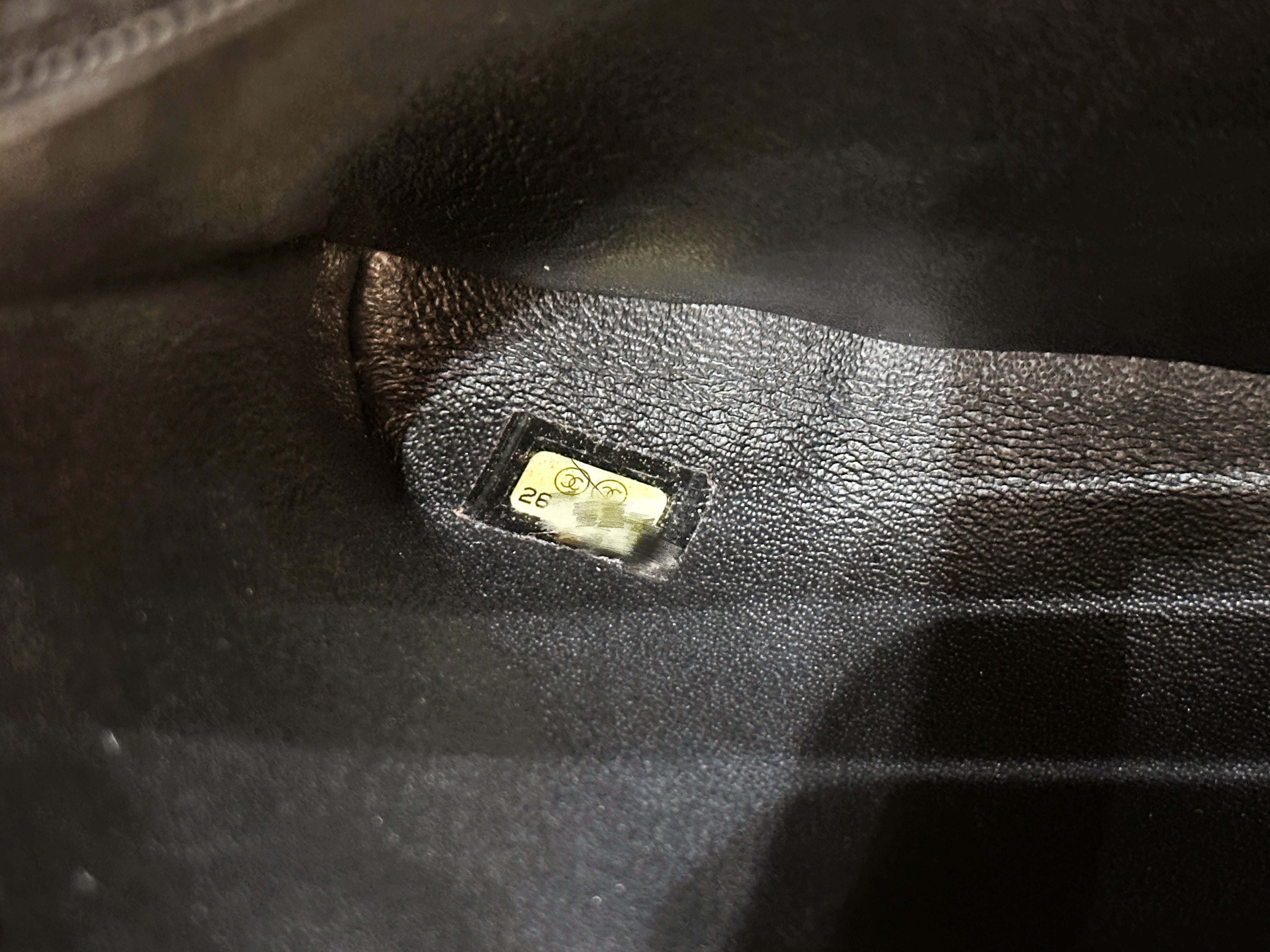 Chanel Quilted Caviar Classic Clutch GHW Black 2645 holo card