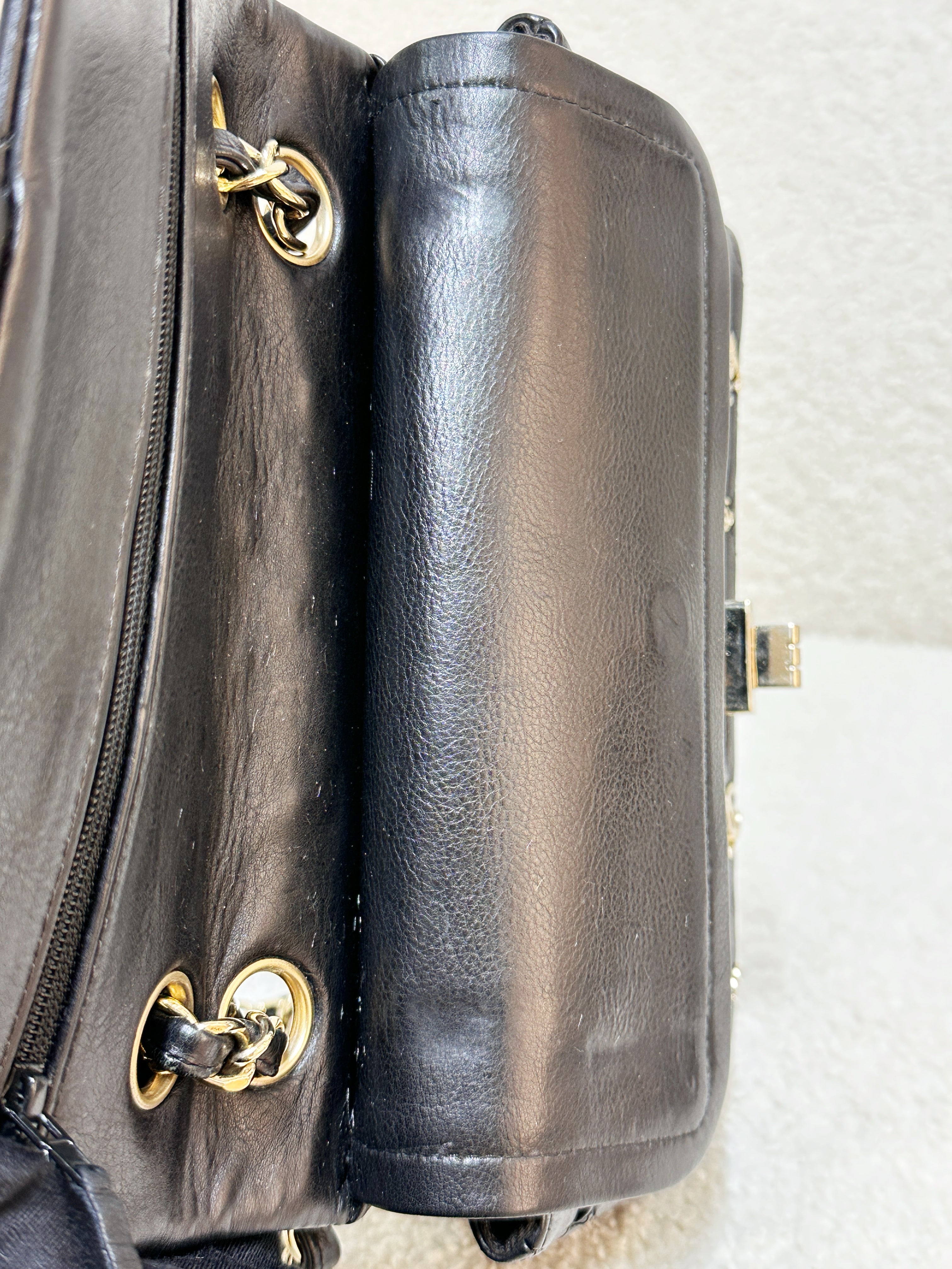 Preloved Authentic 
ChanelBlack Quilted Calfskin 2.55 Reissue 224 Punk CC Charm Flap Gold Hardware, 2007