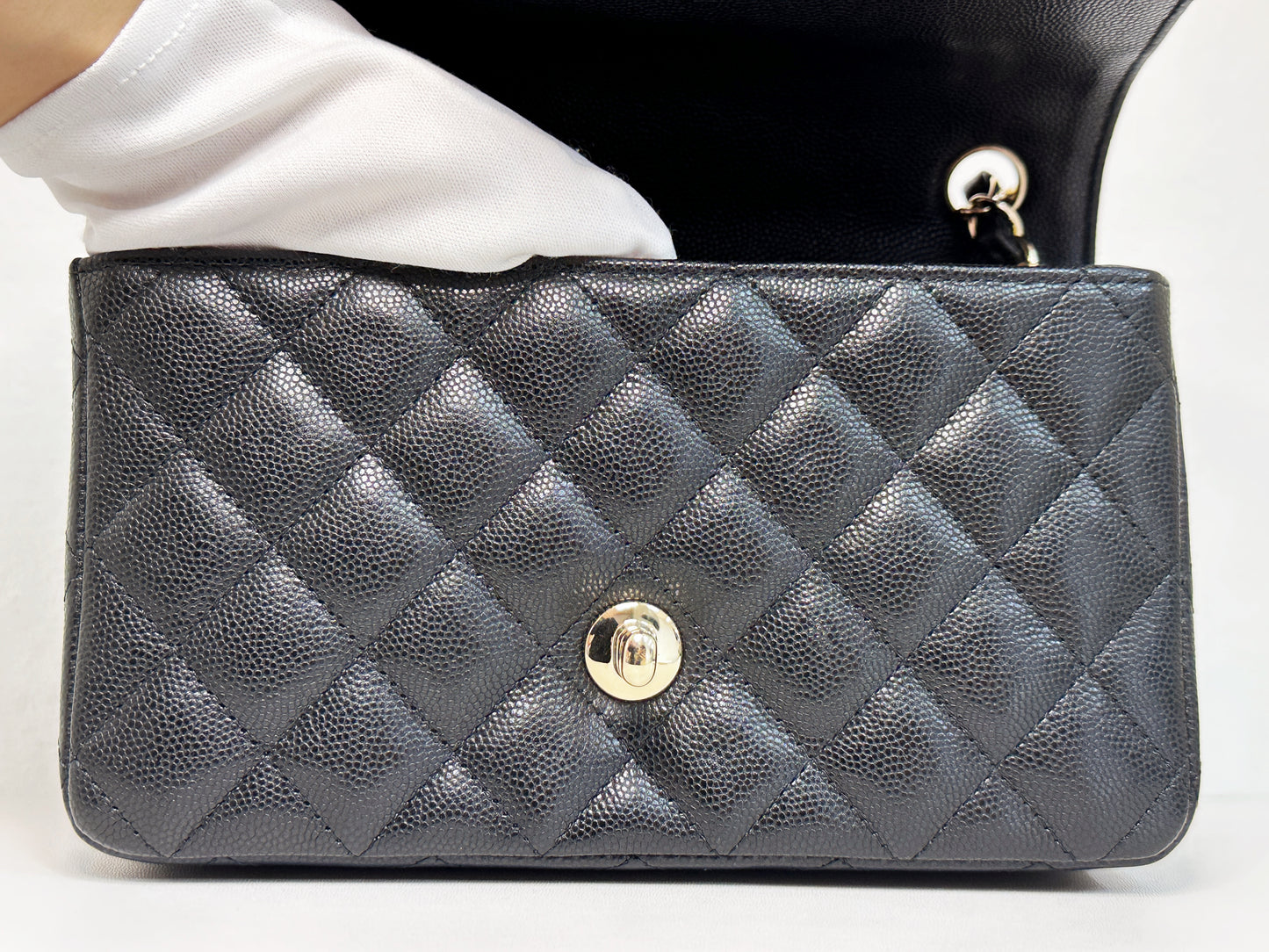Chanel Caviar Classic Quilted Mini Rectangular Flap black GHW 2353 holo card