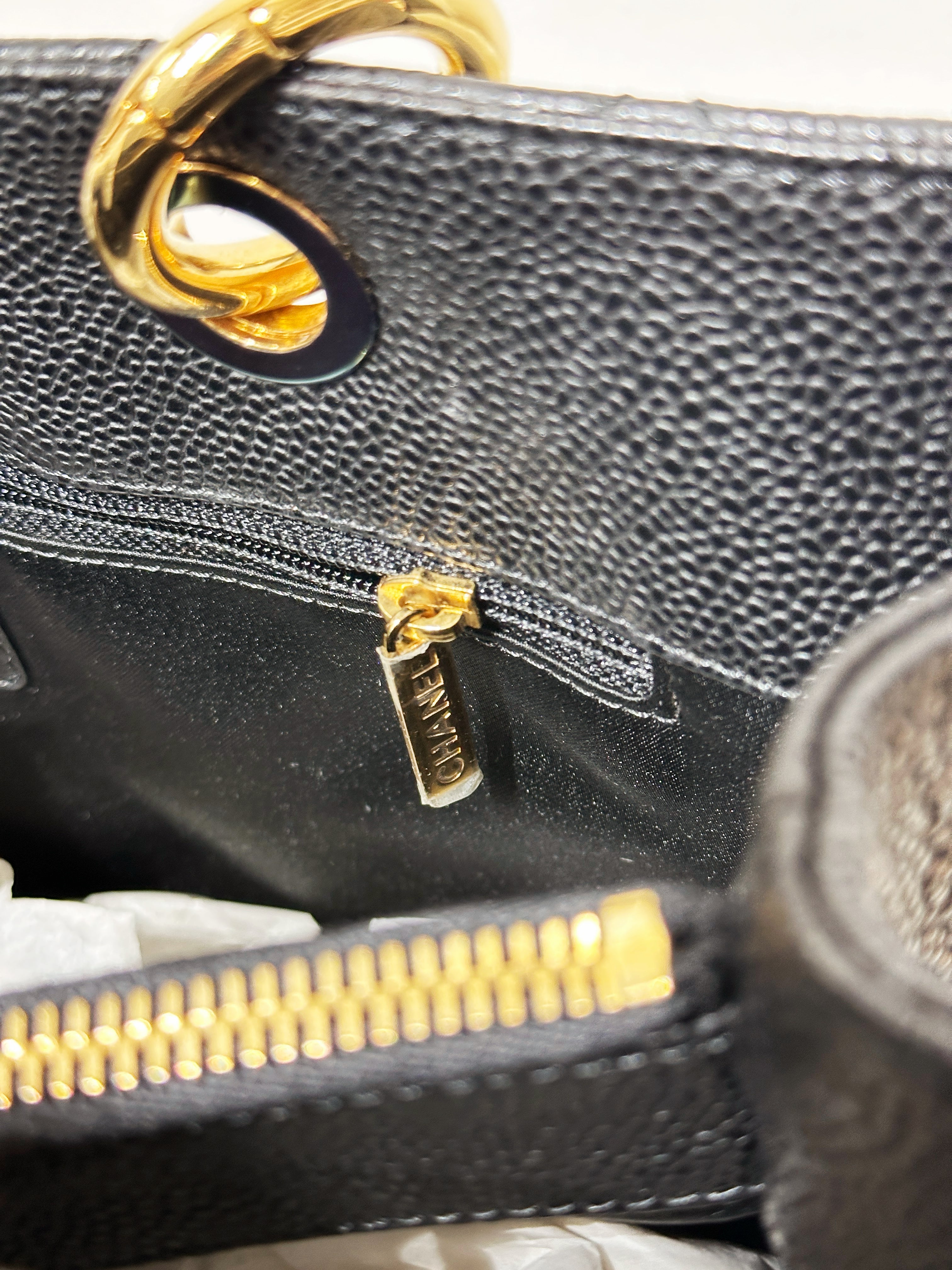 Chanel Caviar Grand Shopping Tote GST Black GHW 1640 holo card
