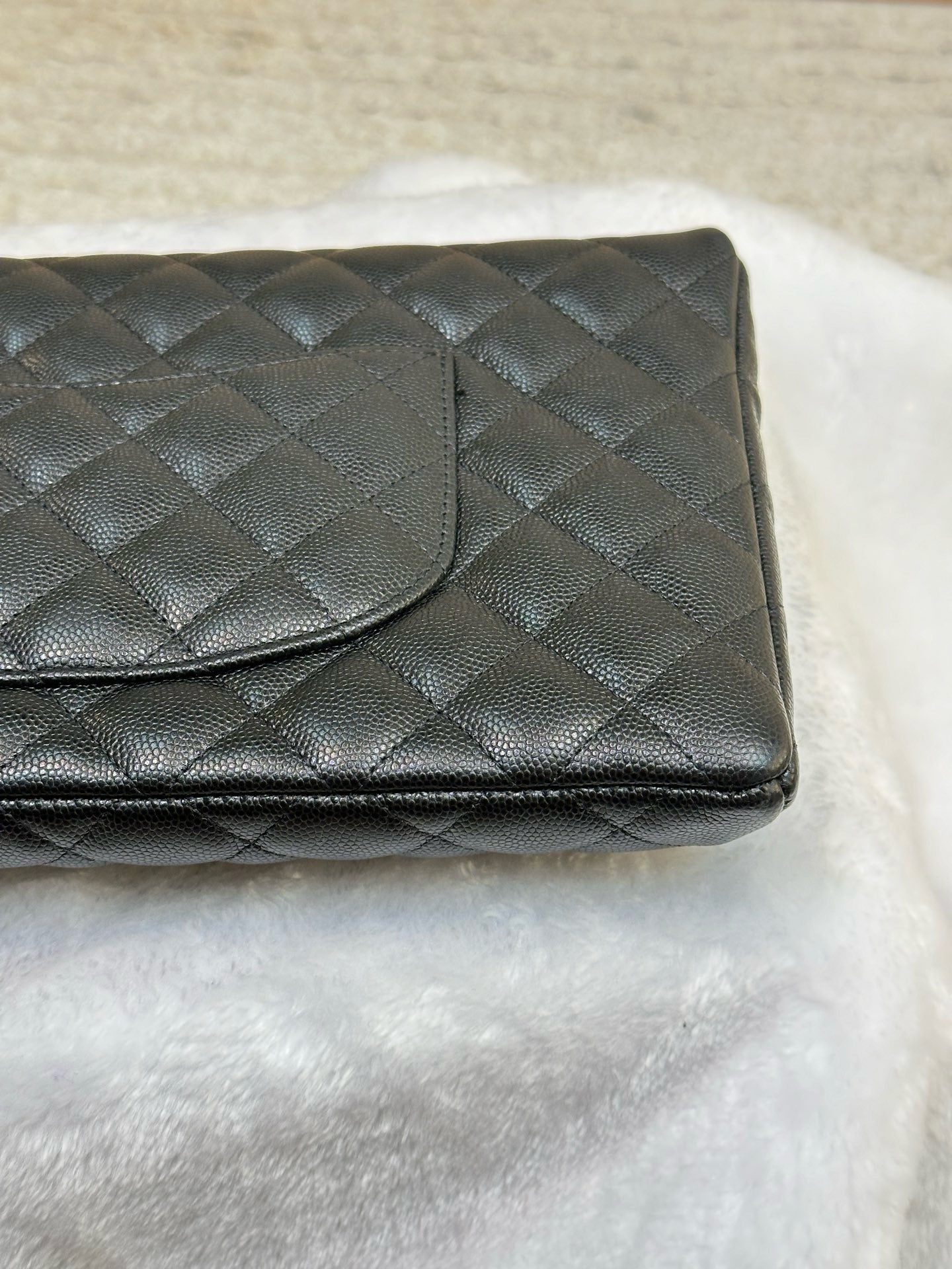 Chanel Quilted Caviar Classic Clutch Black GHW