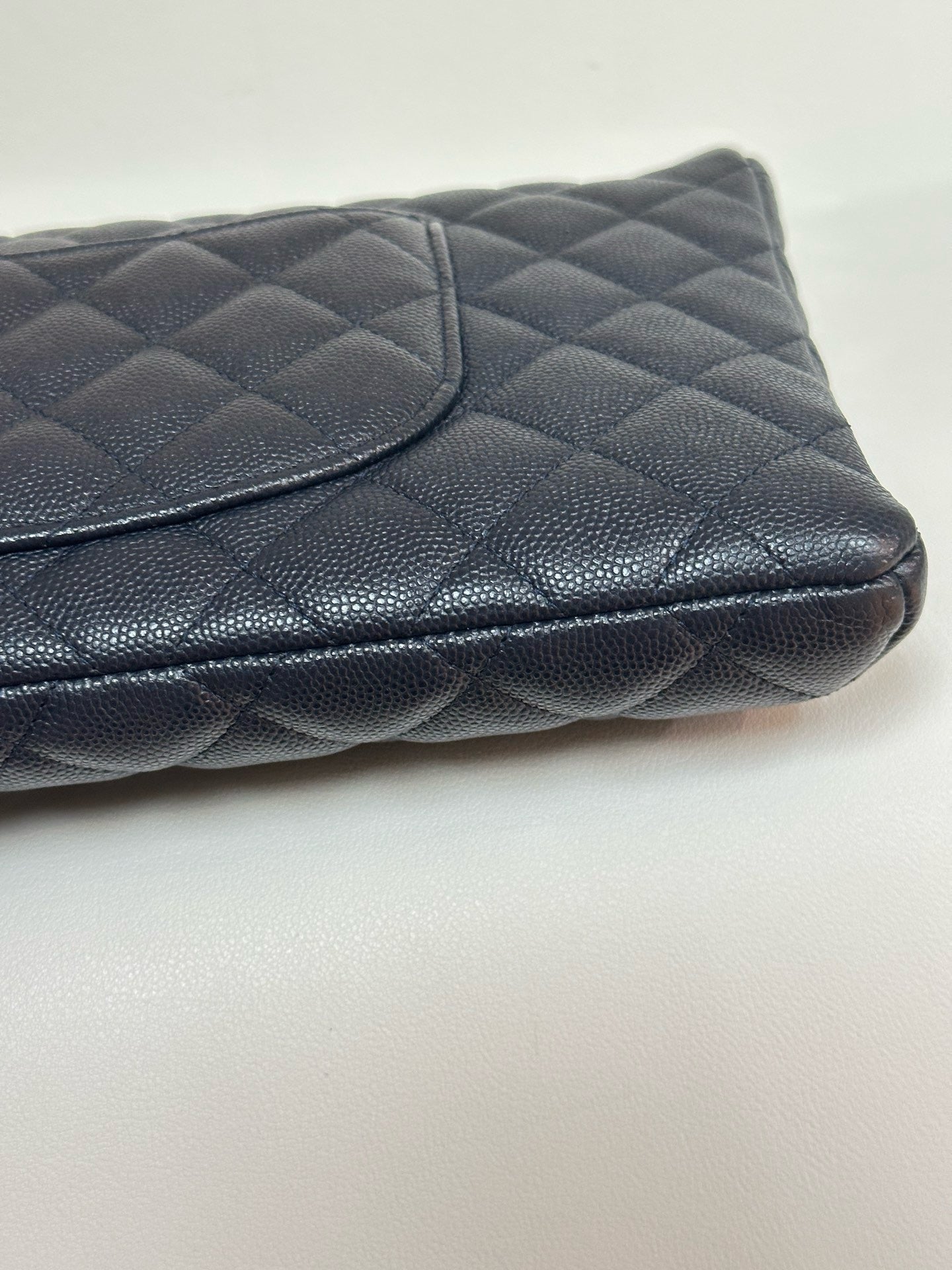 Chanel Quilted Caviar Classic Clutch Navy Blue GHW 2645 holo card