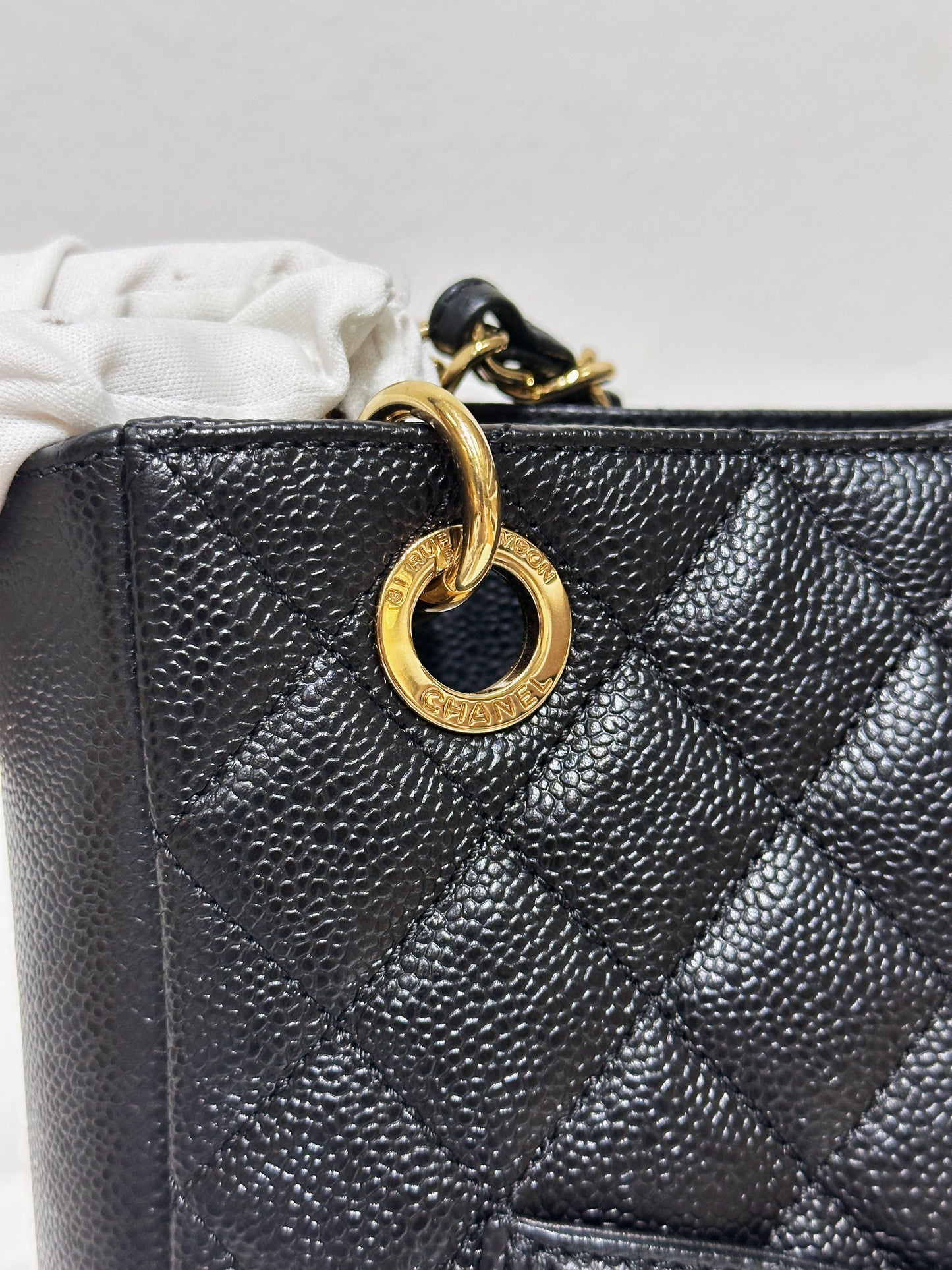 Chanel Caviar Quilted Petit Shopping Tote PST Black GHW 1608 holo card