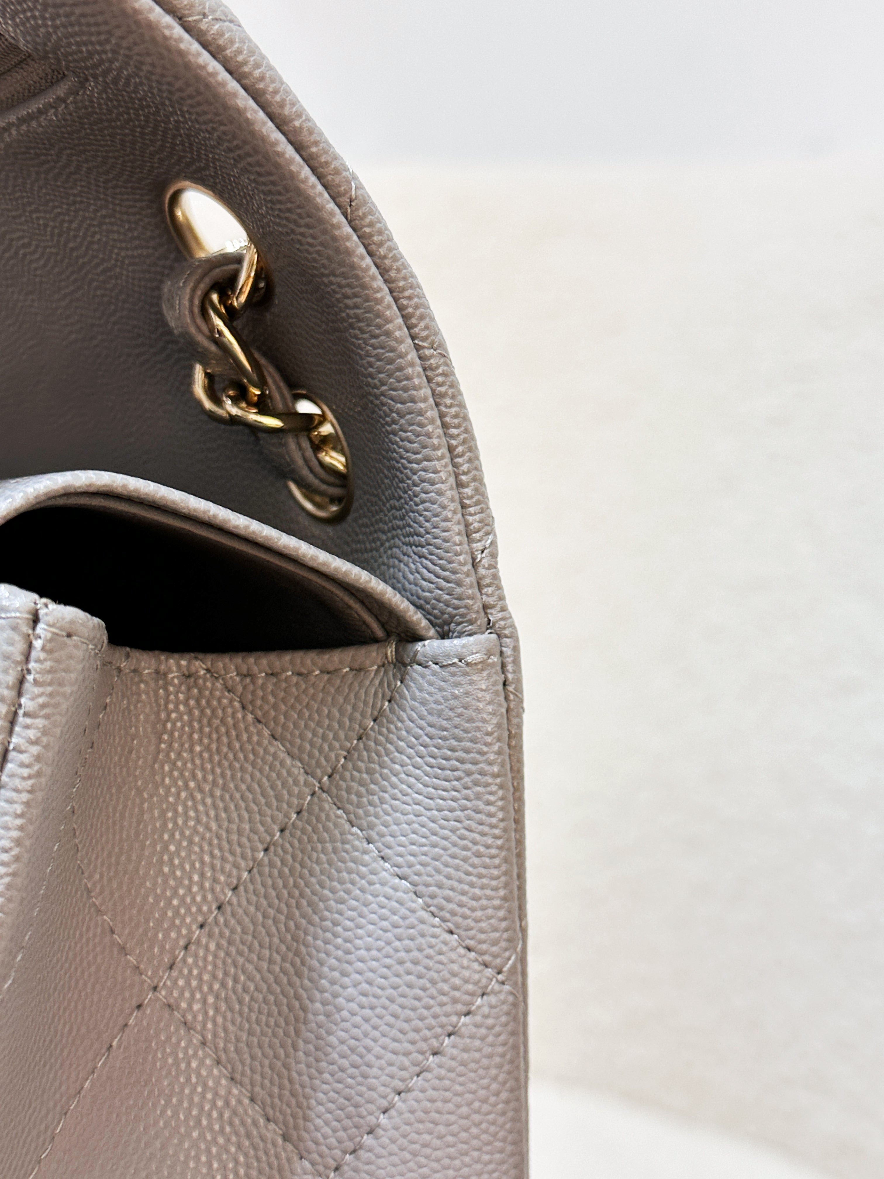 Chanel Jumbo Caviar Classic Quilted Double Flap Bag Light Grey LGHW 2910 holo card