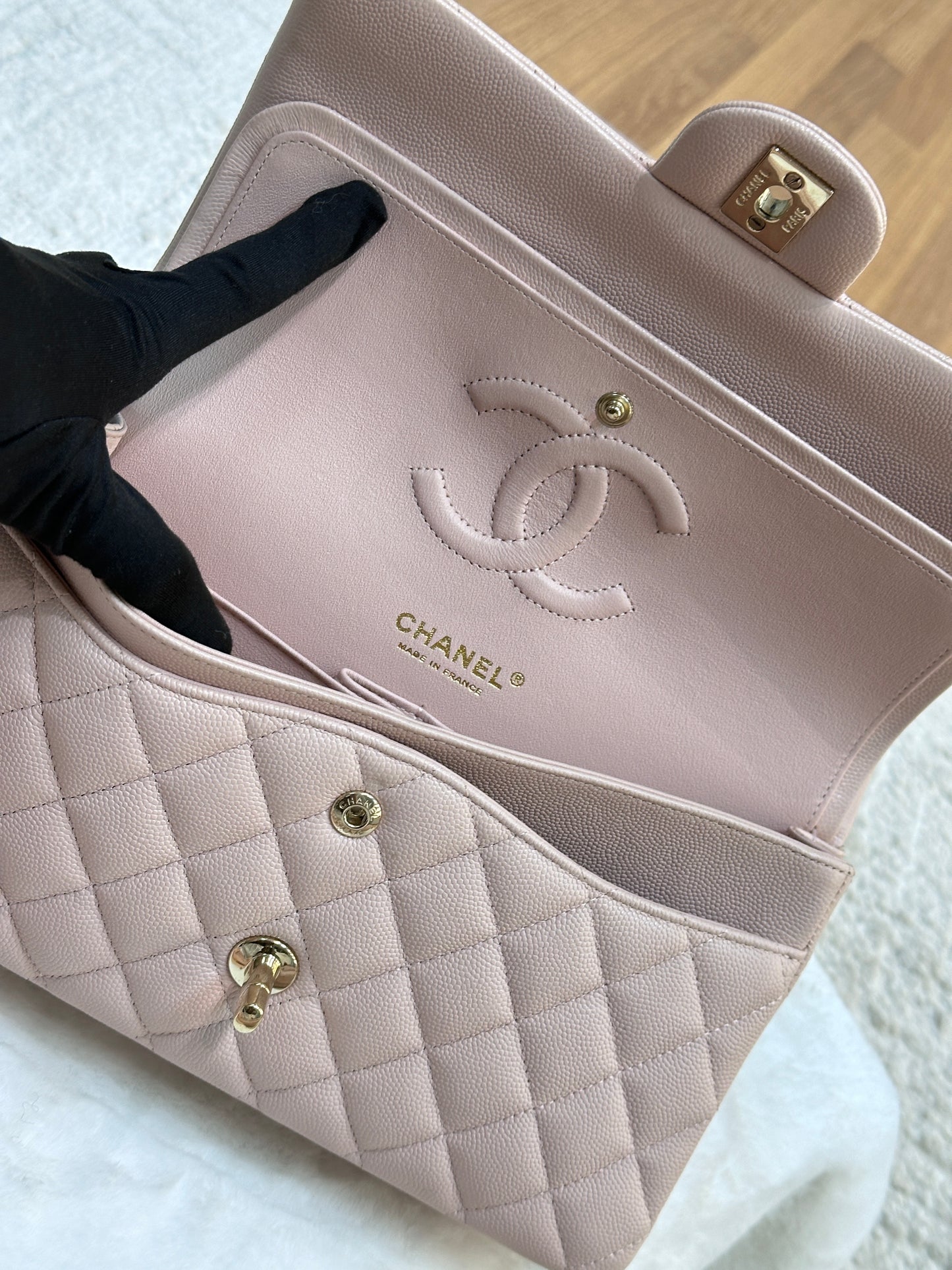 Chanel Medium Caviar Quilted Double Flap Light Pink 21Ｃ