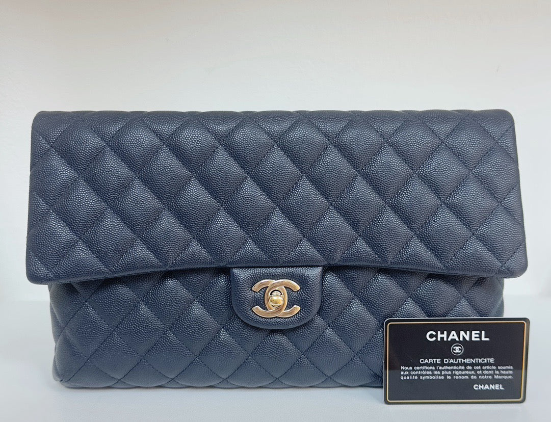 Chanel Quilted Caviar Classic Clutch Navy Blue GHW 2645 holo card