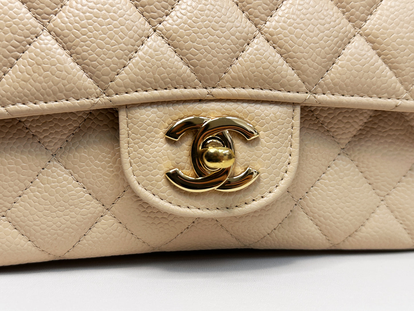 Chanel Medium Beige Classic Caviar Double Flap Bag GHW 2163 holo