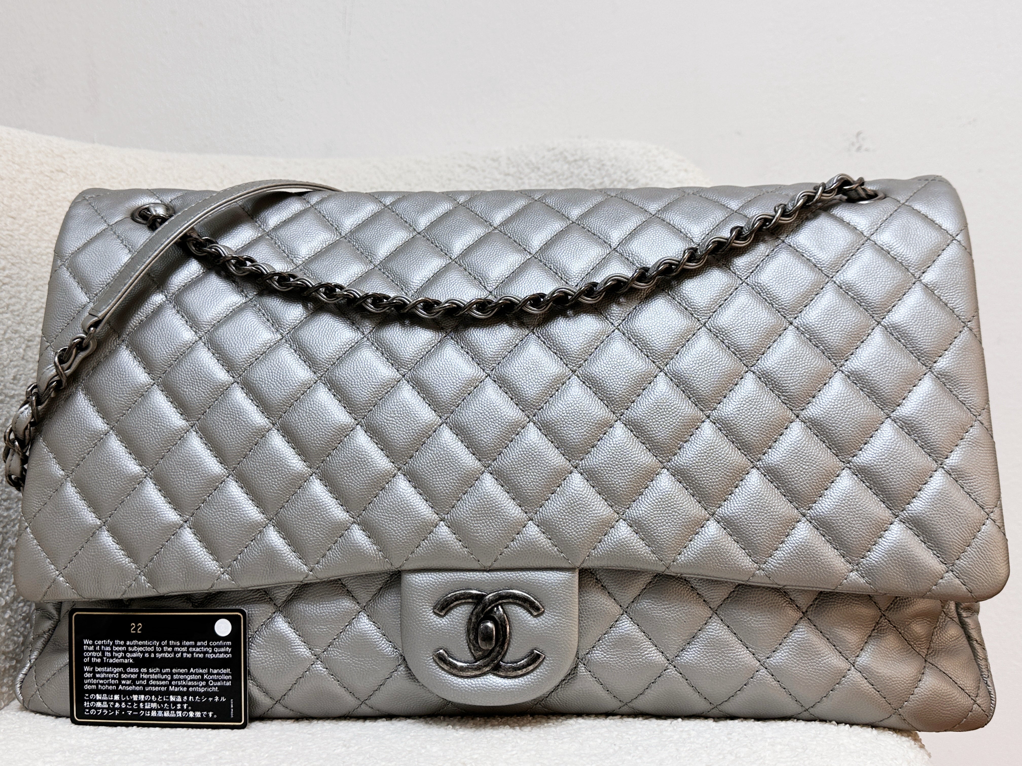 Chanel 2017 Caviar Classic Quilted XXL Travel Flap shoulder bag Metallic Silver SHW 2257 holo card