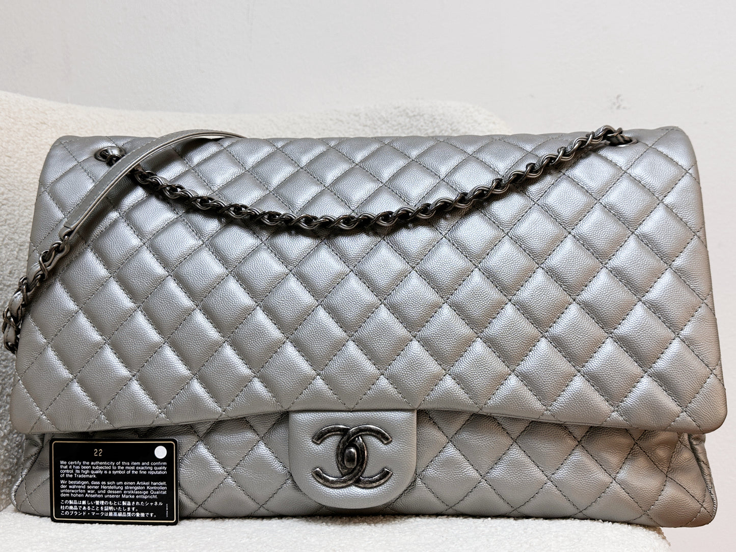 Chanel 2017 Caviar Classic Quilted XXL Travel Flap shoulder bag Metallic Silver SHW 2257 holo card