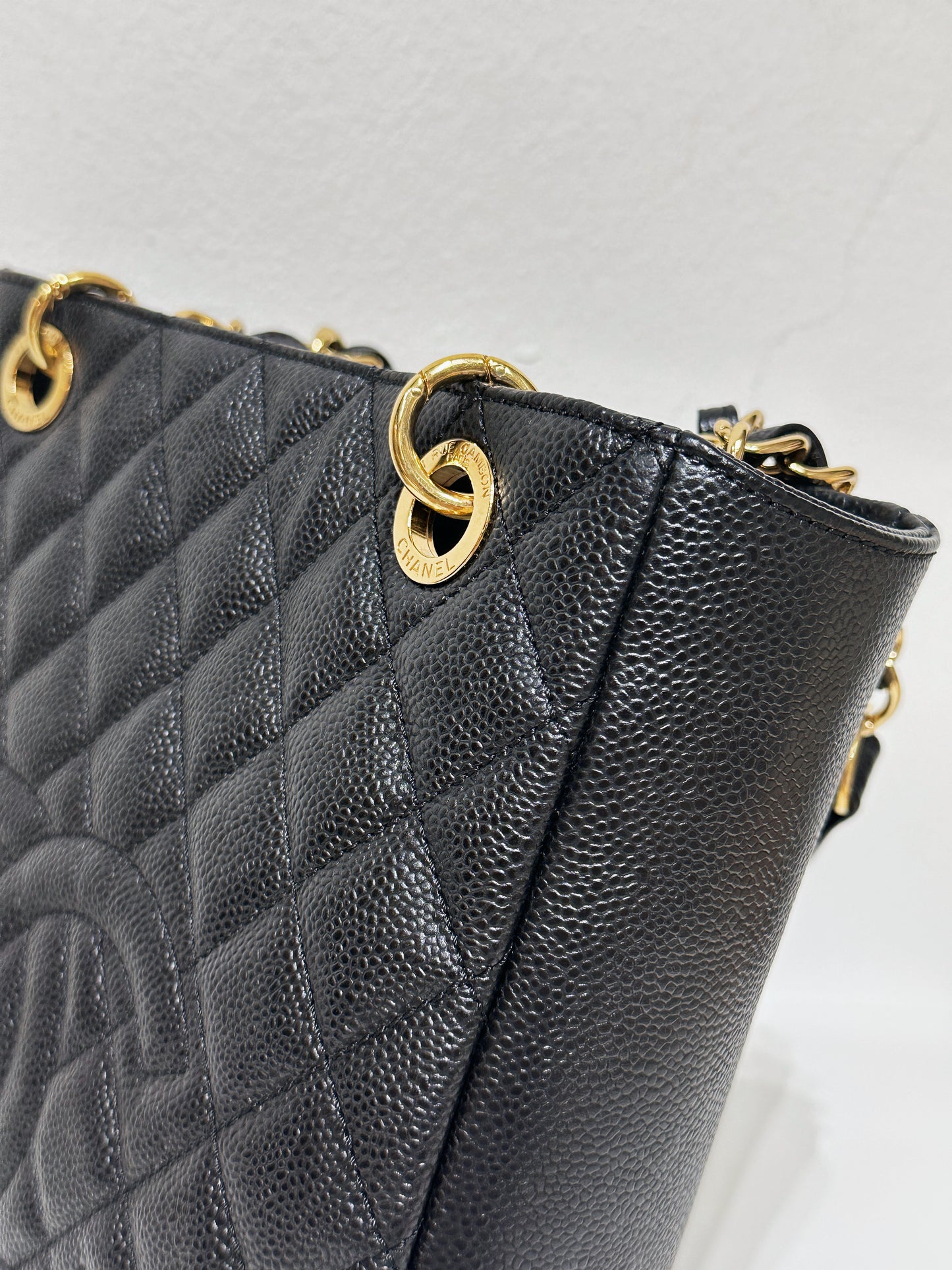 Chanel Caviar Quilted Petit Shopping Tote PST Black GHW 1608 holo card