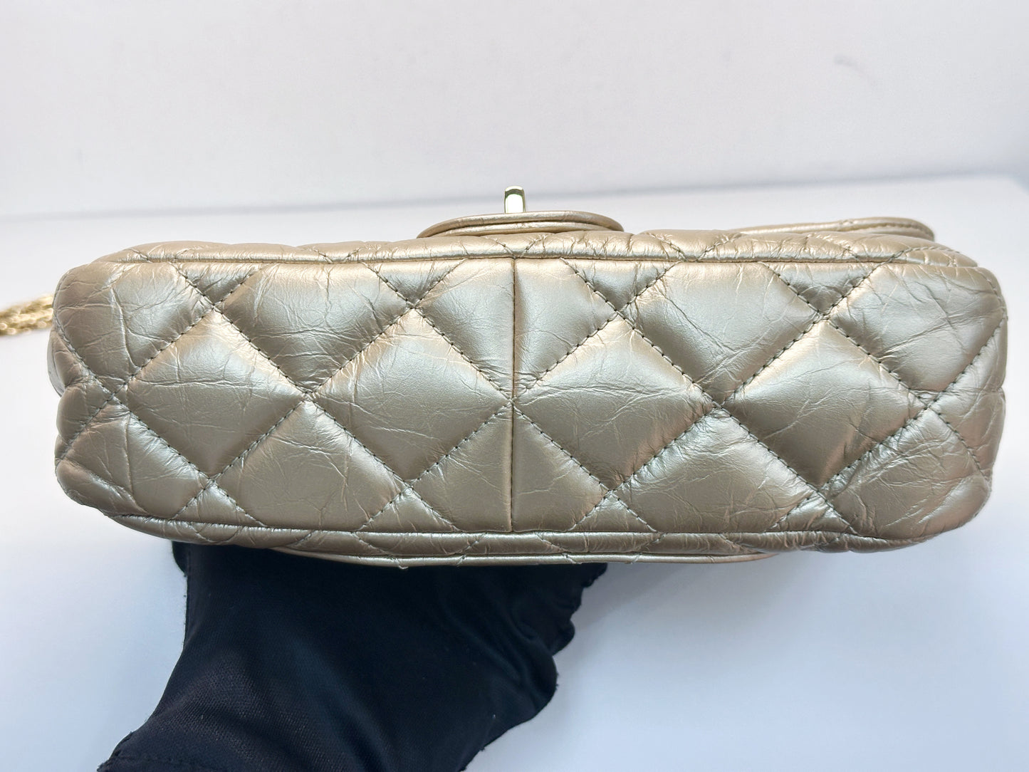 Chanel Aged Calfskin Quilted 2.55 Reissue Mini Hanger Flap Gold 2355 holo card