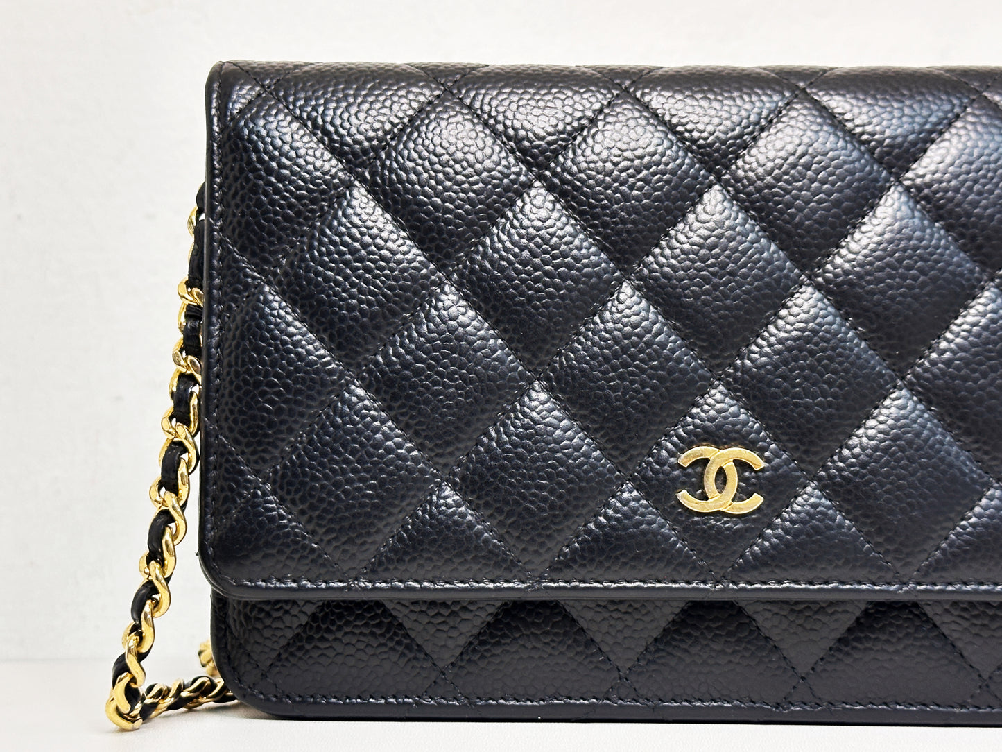 Chanel Classic Wallet on Chain Caviar Black GHW 2859 Holo card
