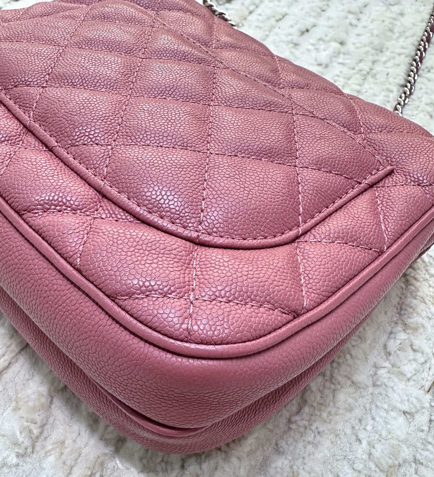 CHANEL Caviar Quilted Small Urban Companion Flap Pink