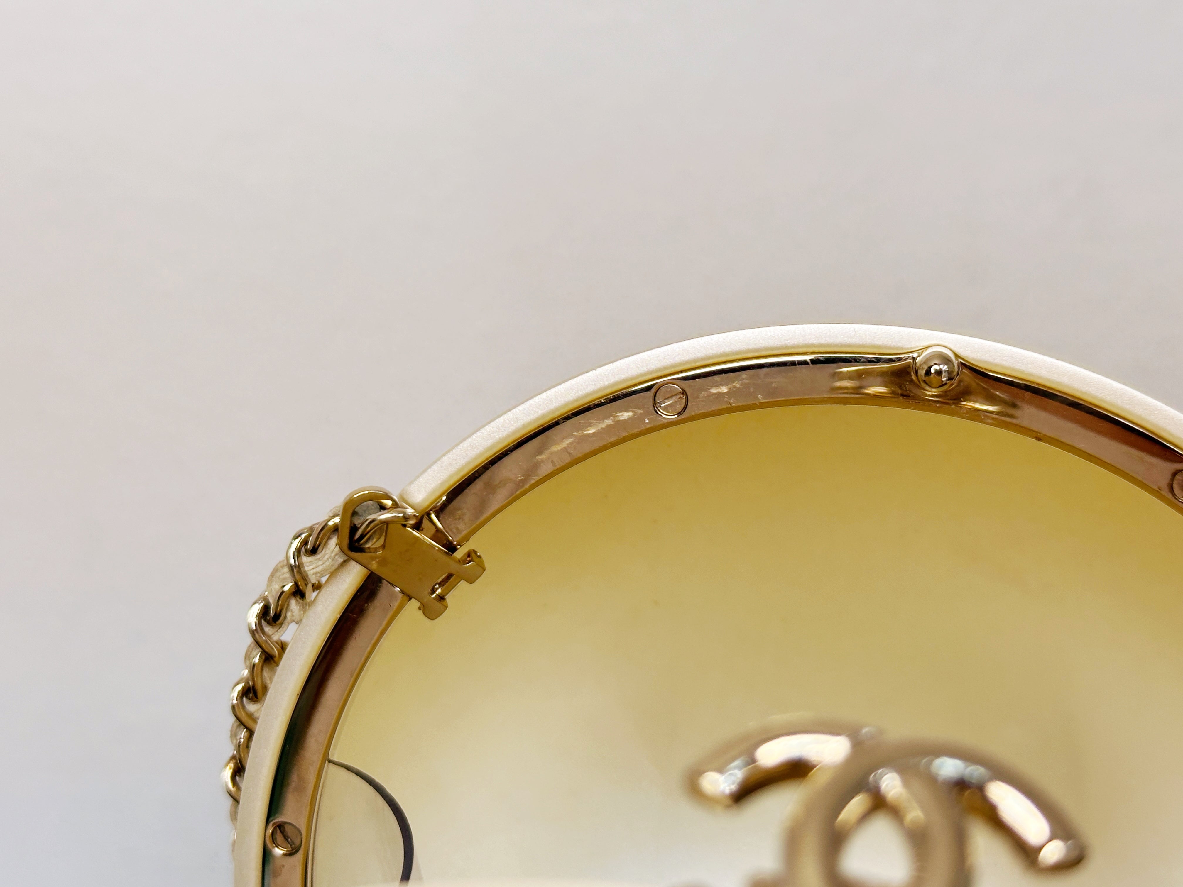 Chanel 15C Round Pearl Plexiglass Minaudiere