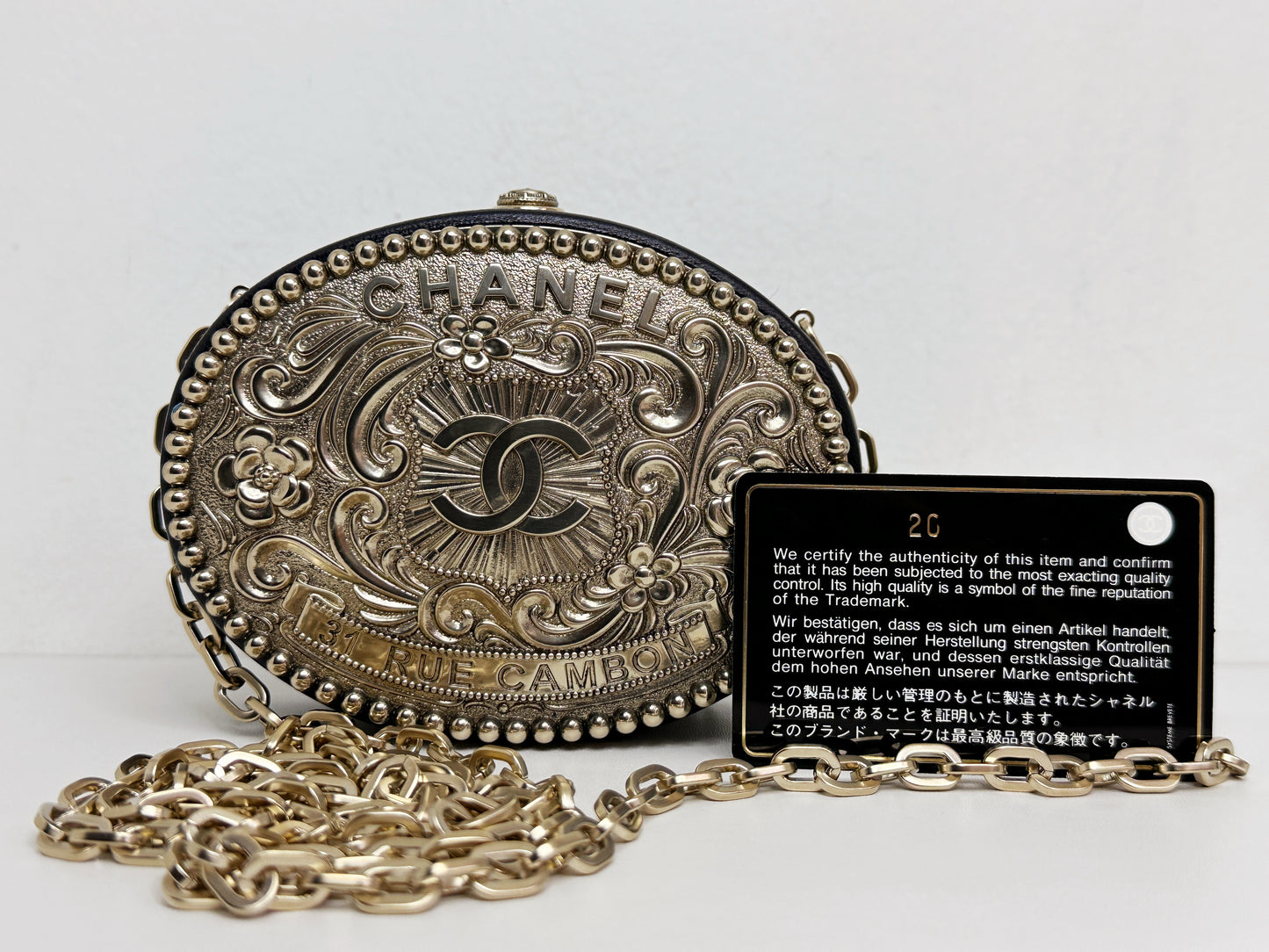 CHANEL 2014 PARIS-DALLAS MINAUDIERE CLUTCH 2018 holo card