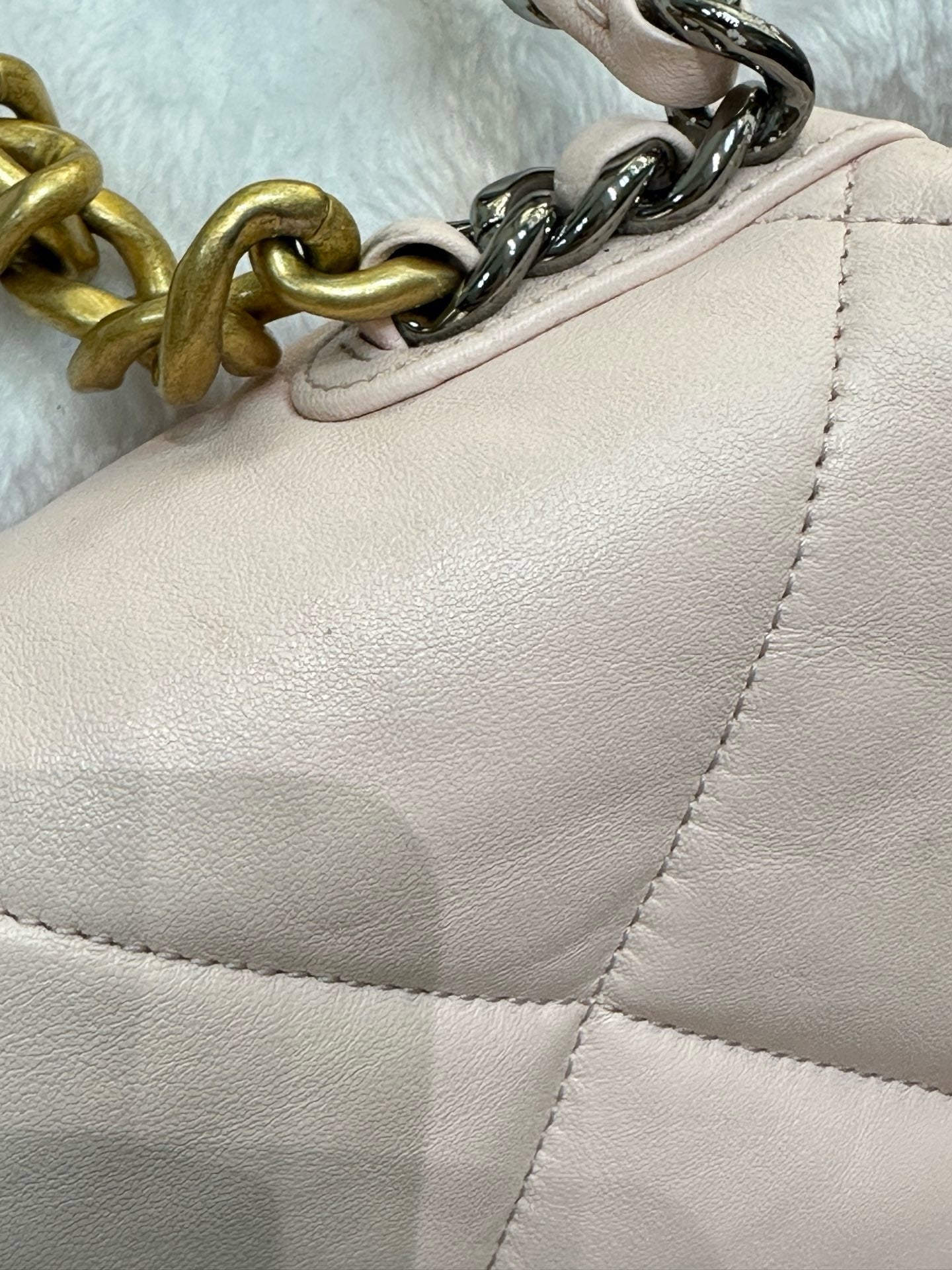 Chanel Medium Calfskin Quilted Chanel 19 Flap Light Pink