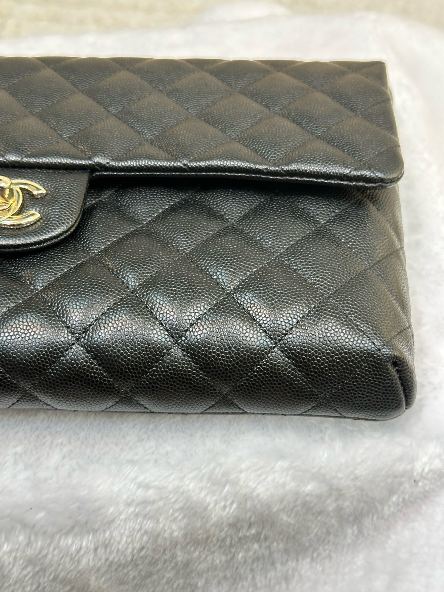 Chanel Quilted Caviar Classic Clutch Black GHW