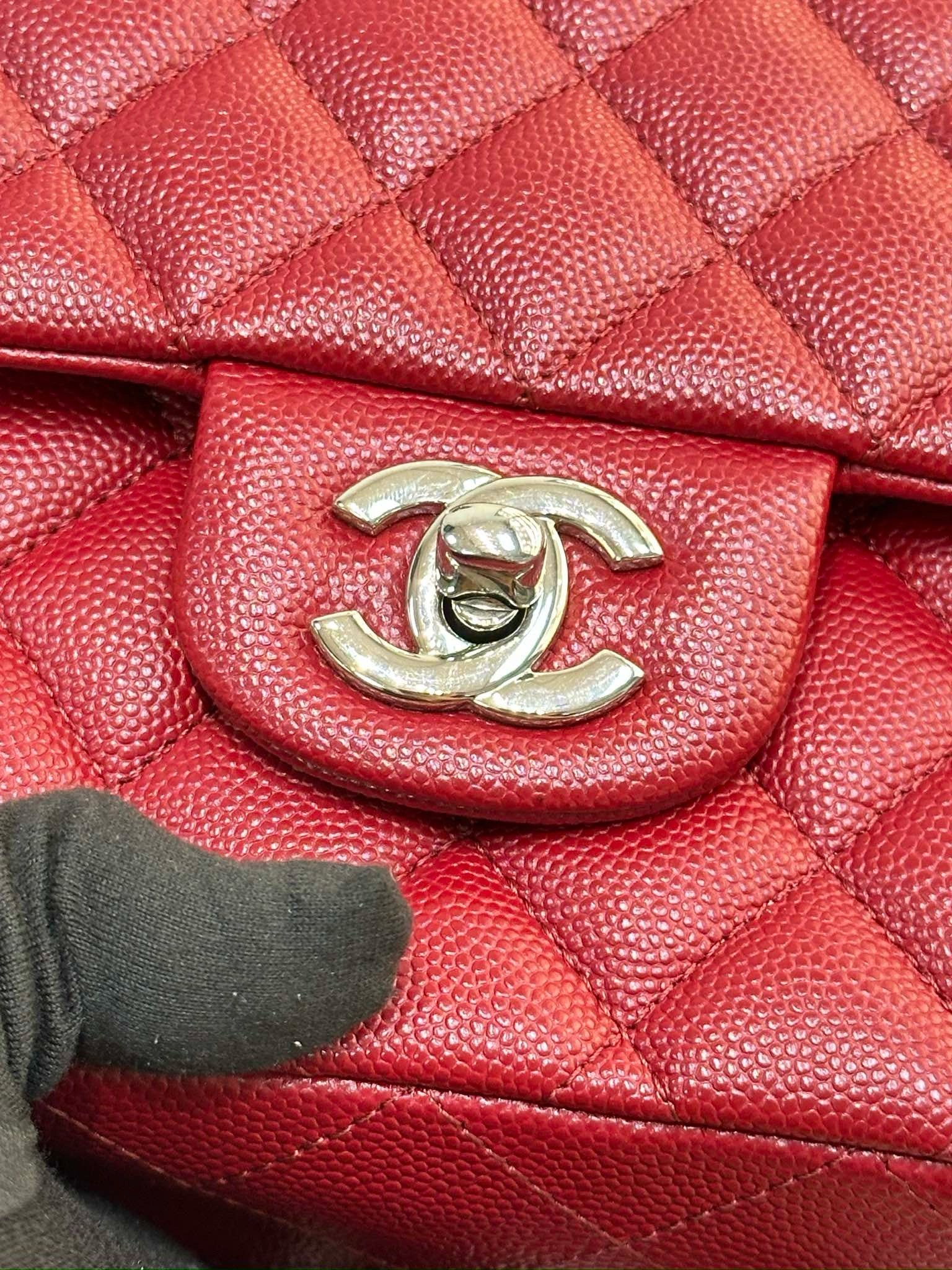 Chanel 19b red flap sale