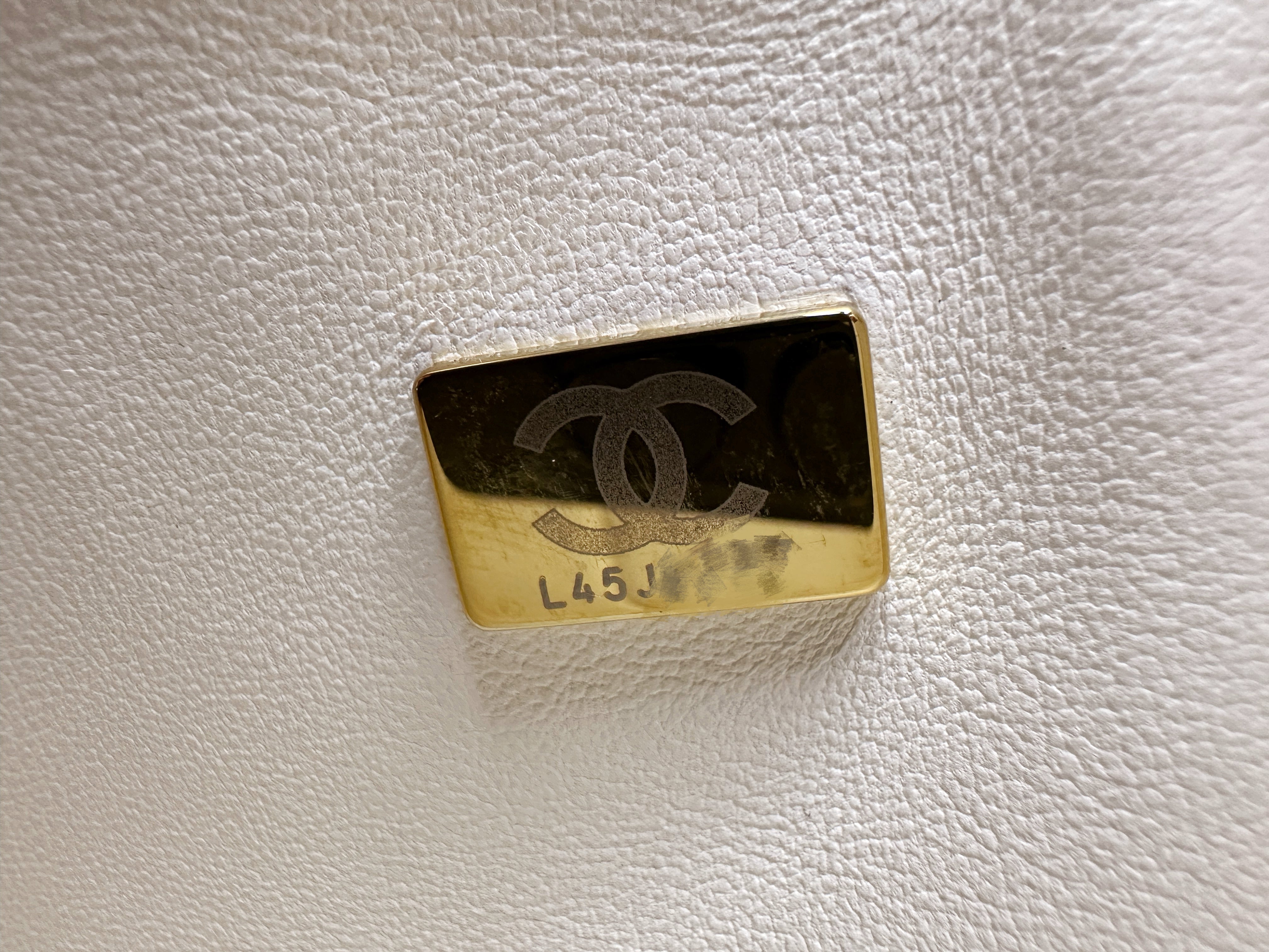 Chanel Medium Caviar Classic Quilted Double Flap White Light Beige Bag LGHW L45J microchip