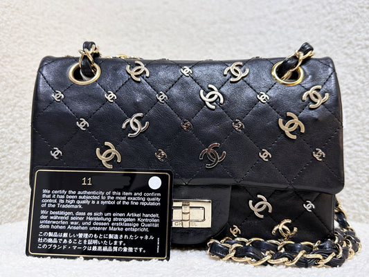 Chanel Black Quilted Calfskin 2.55 Reissue 224 Punk CC Charm Flap GHW 1140 holo card