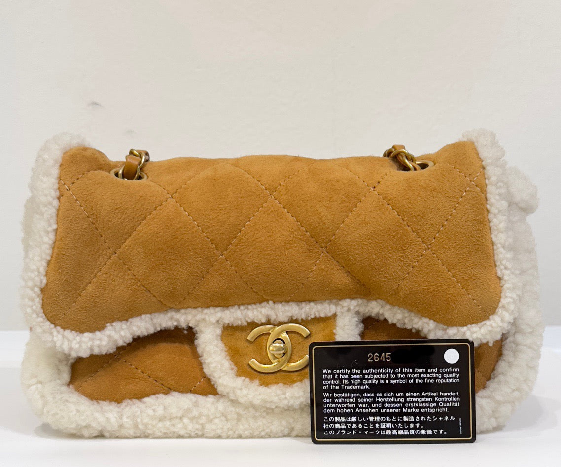 Chanel Medium Shearling Coco Neige Flap 2645 holo card