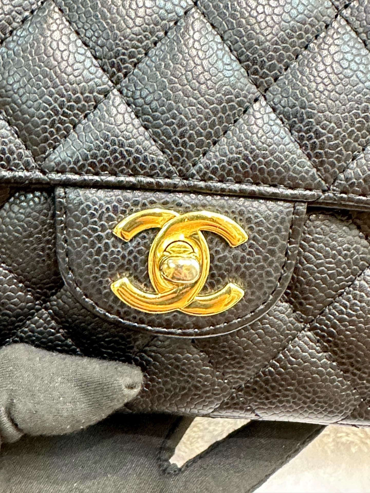 Chanel Caviar East West Flap Bag Black GHW  holo 1304 db