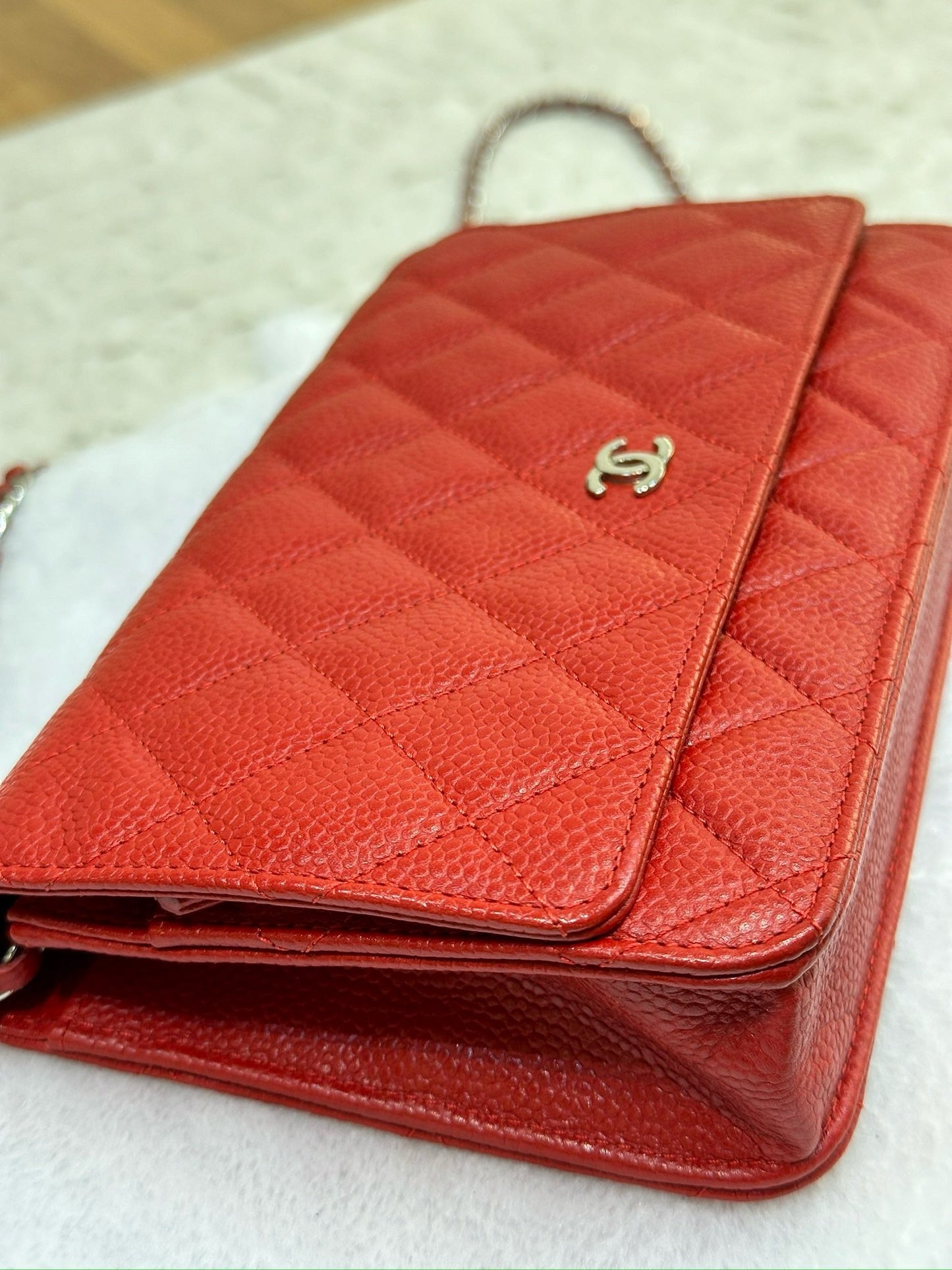 Chanel Caviar Quilted Wallet on Chain WOC Red 1874 holo card