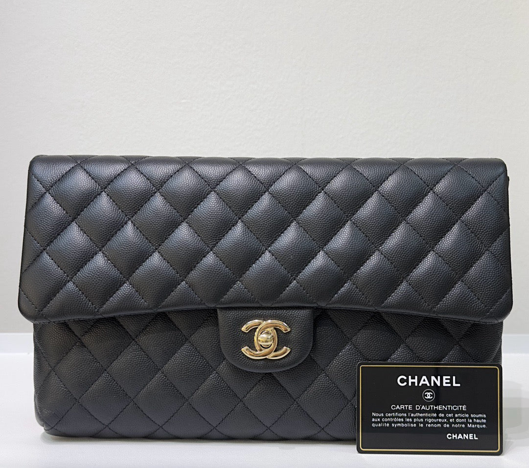 Chanel Quilted Caviar Classic Clutch Black GHW