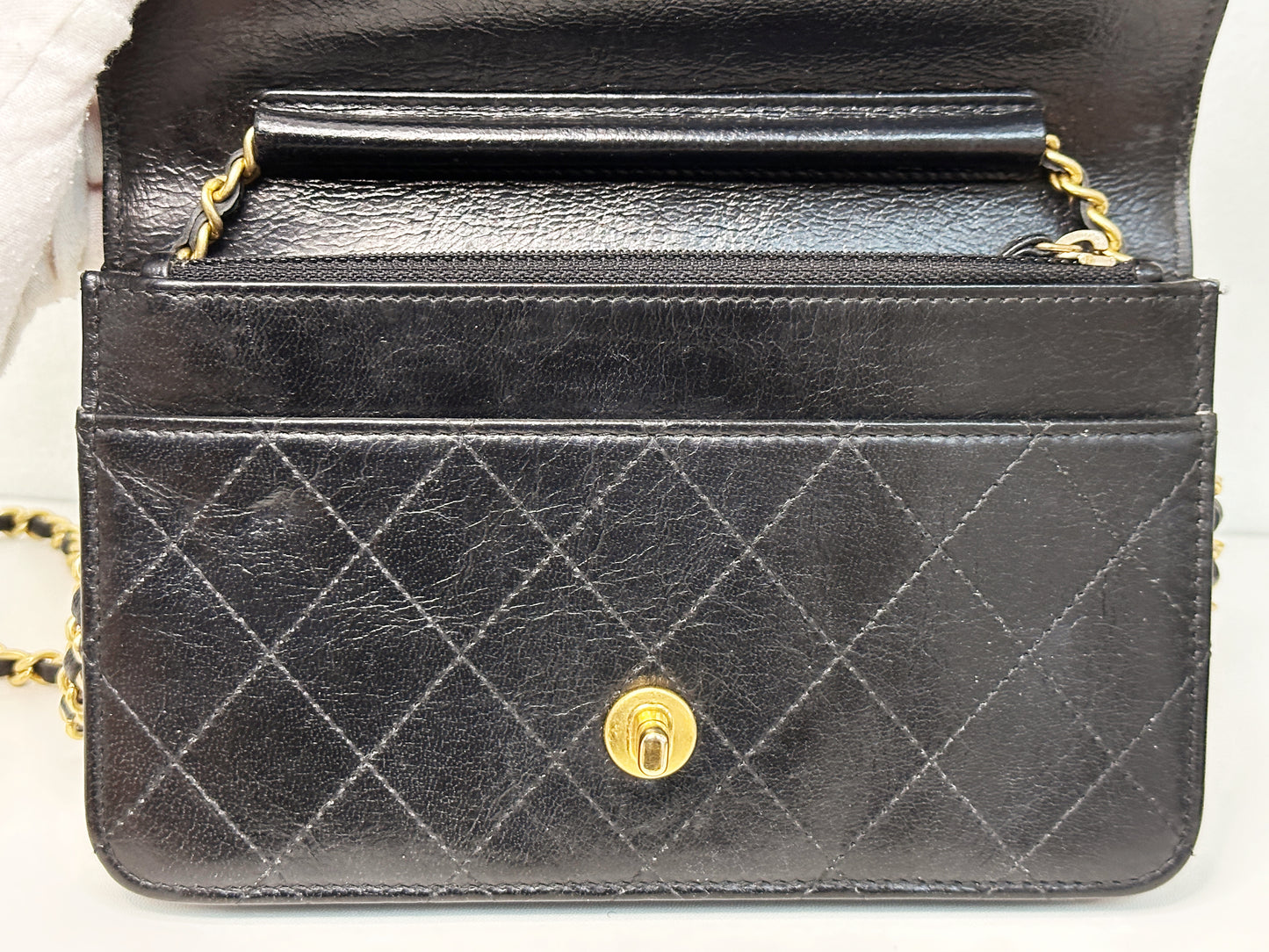 Chanel Golden Class Wallet on Chain Black 2650 holo card