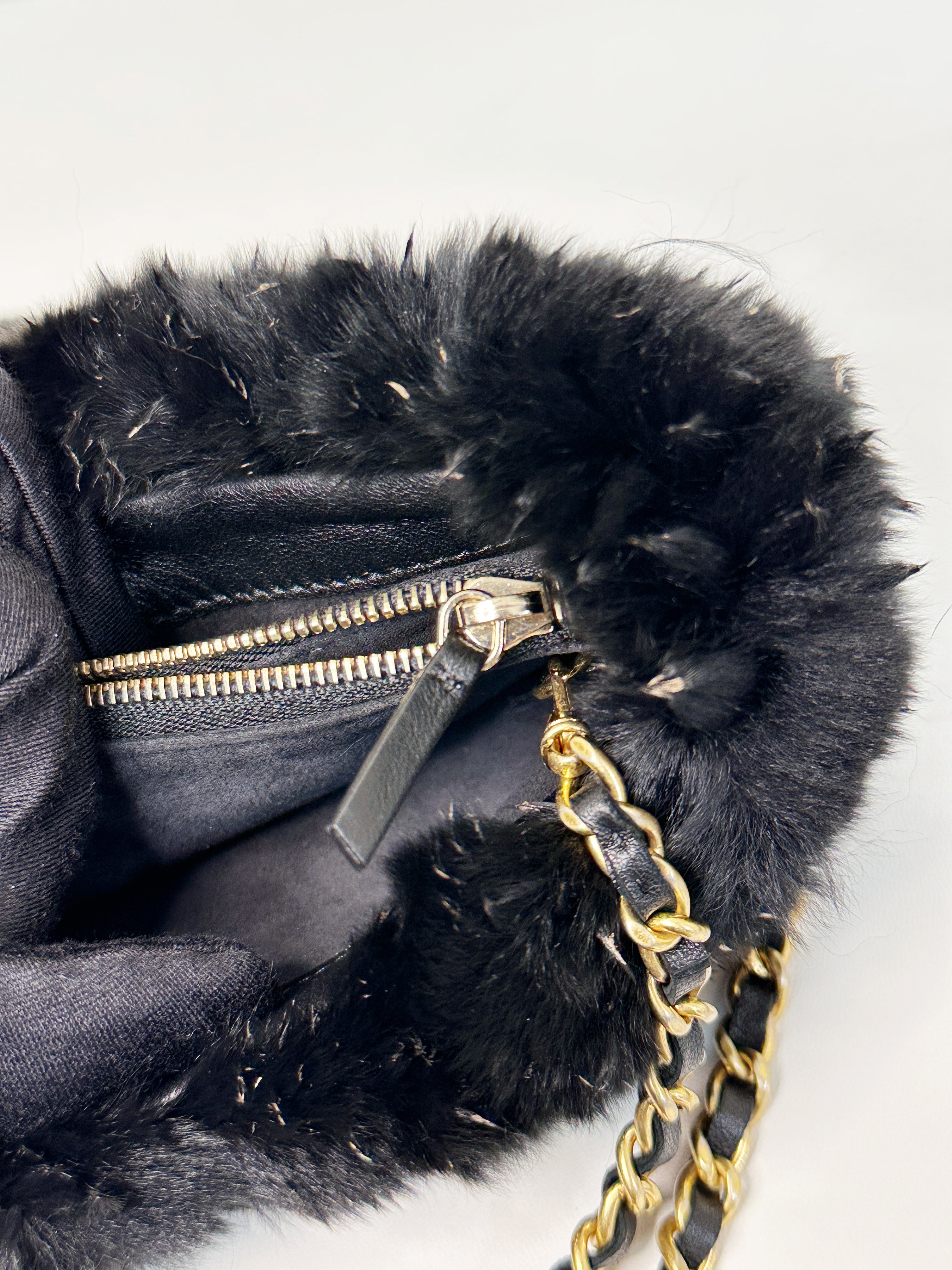 Chanel CC Black Fur Chain Clutch 2270 holo card