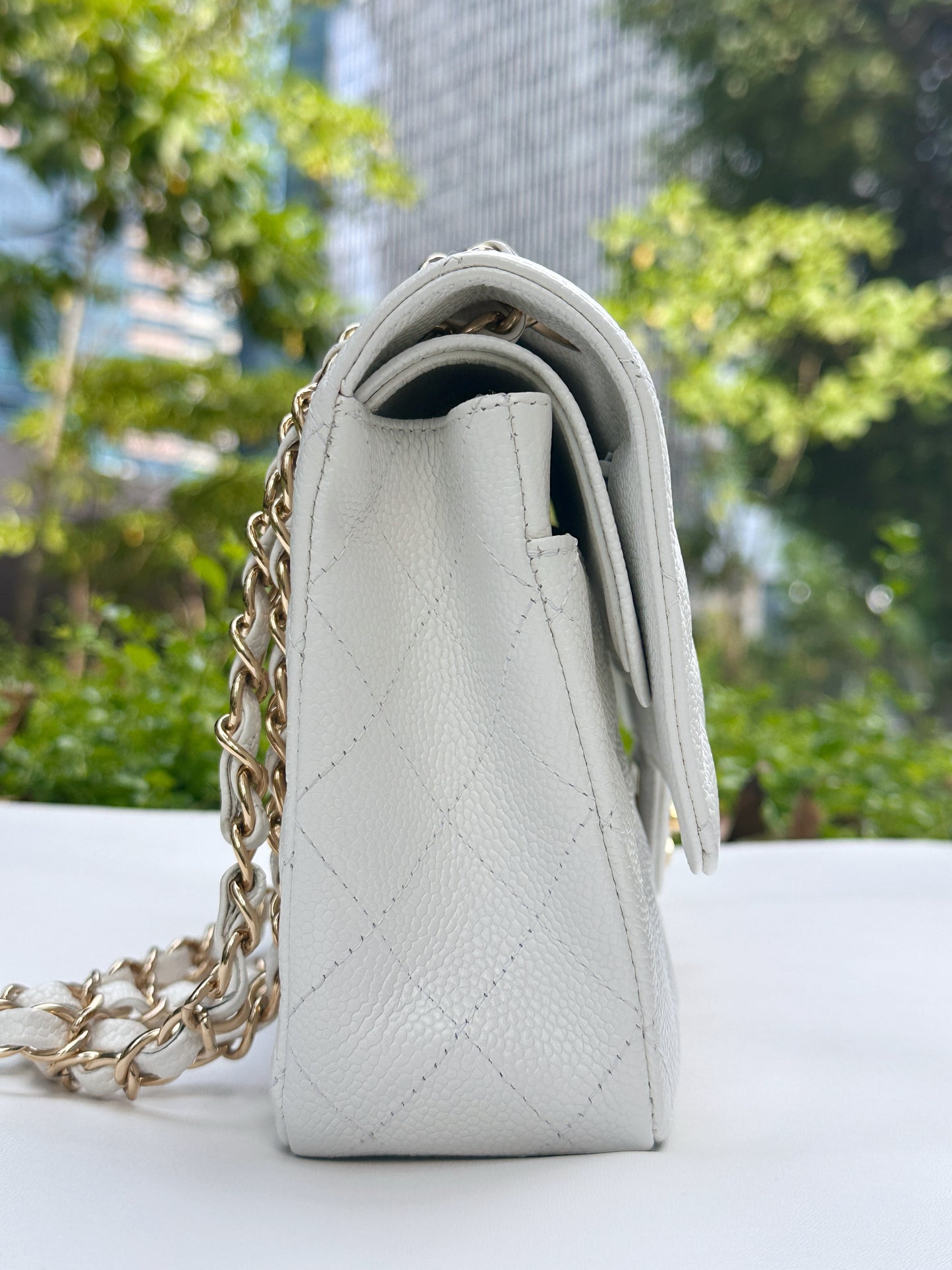 Chanel White Caviar Medium Classic Double Flap Bag 1350 holo