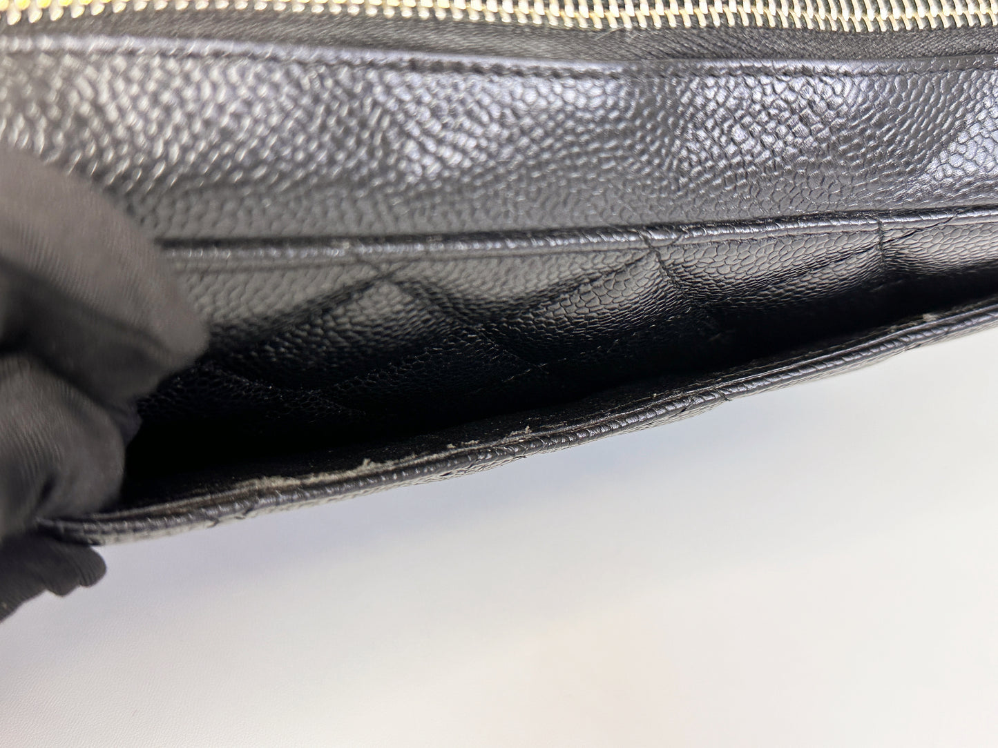 Chanel Black Quilted Caviar CC Logo Chain Shoulder Bag GHW 84 holo card